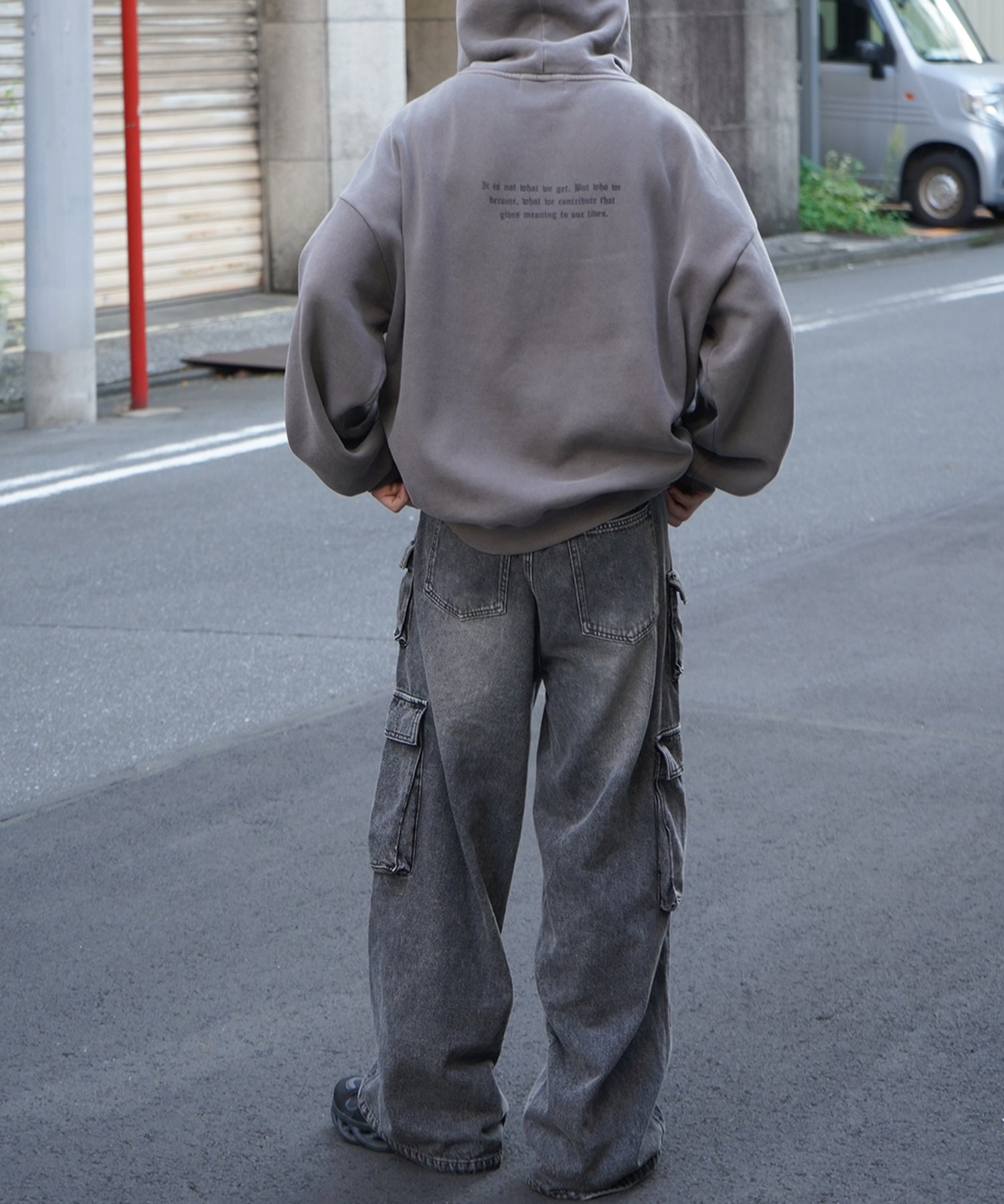 ヴィンテージライク ピグメント加工 ビッグシルエット カットオフフロント刺繍 プリントパーカー