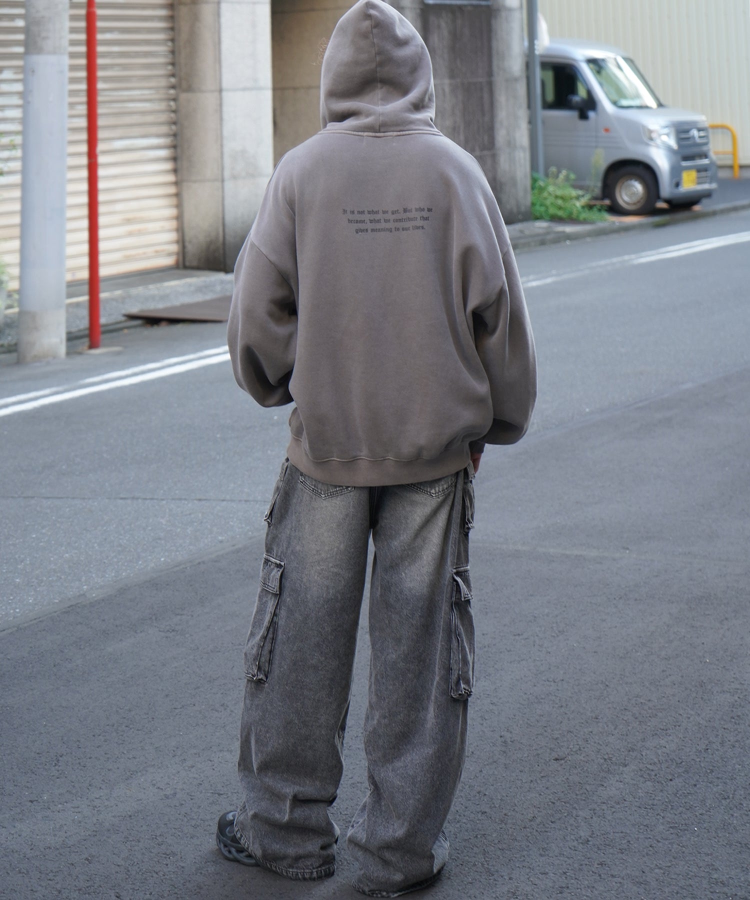 ヴィンテージライク ピグメント加工 ビッグシルエット カットオフフロント刺繍 プリントパーカー