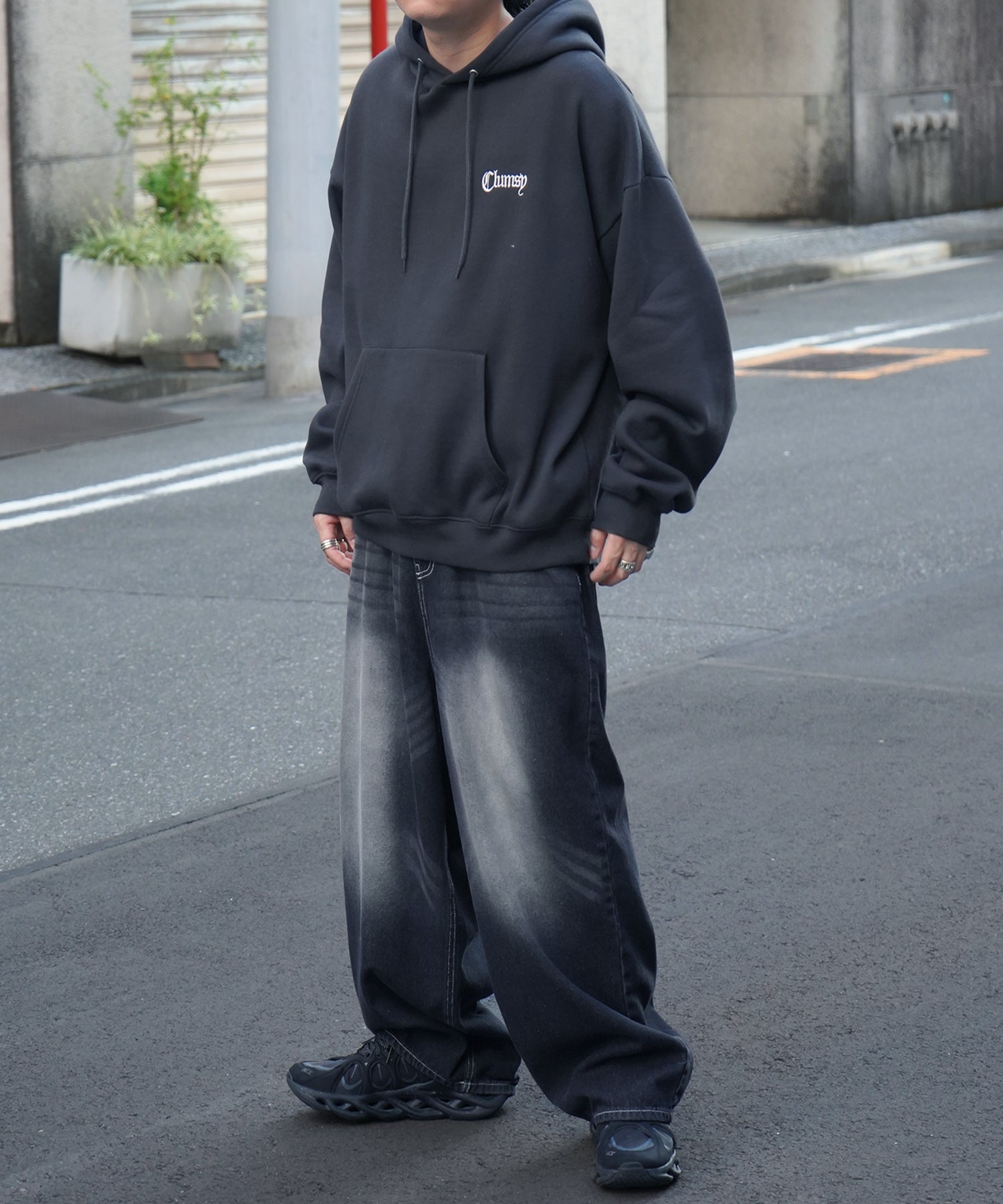 ビッグシルエット フェード8ボール バックプリントパーカー