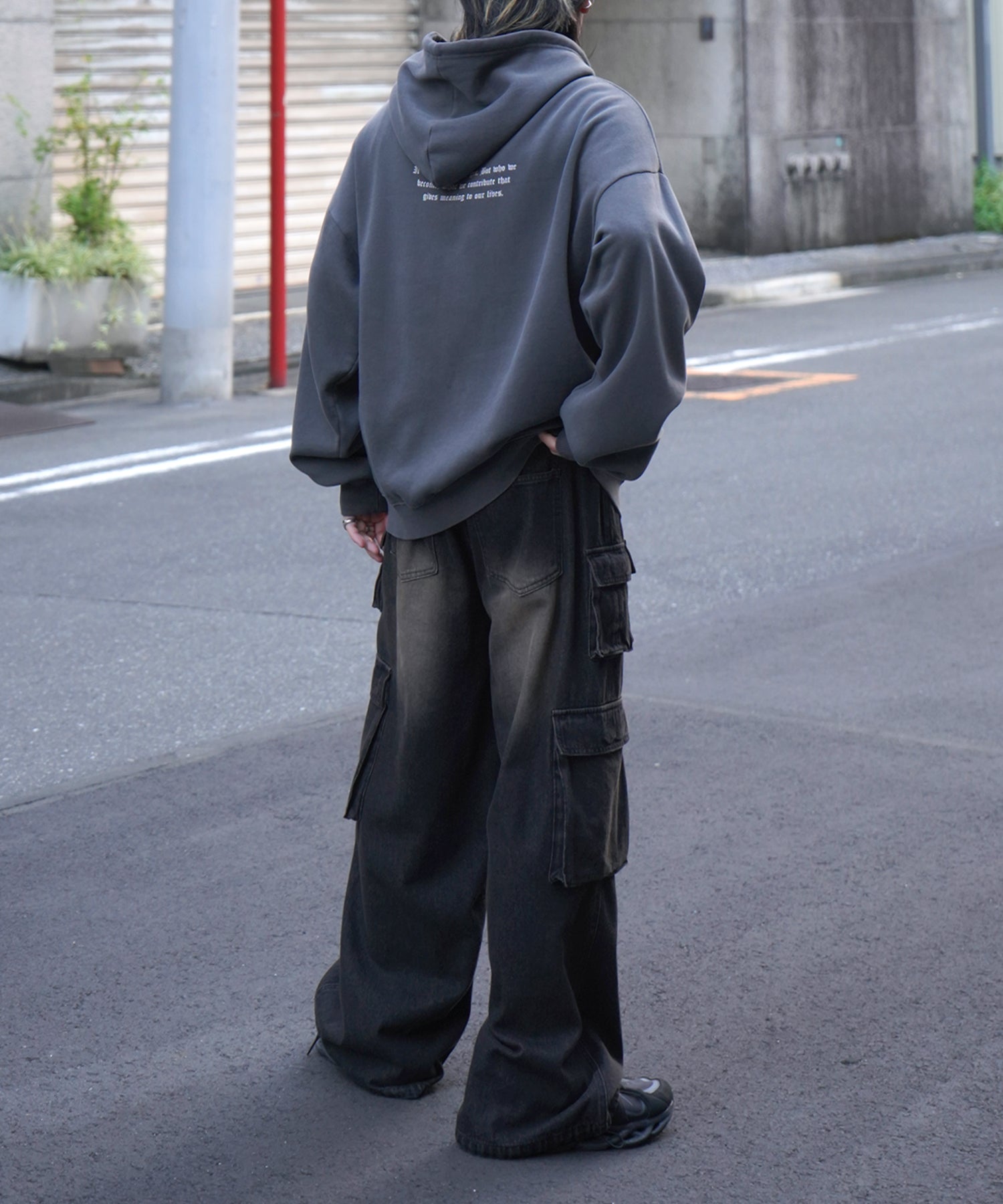 ヴィンテージライク ピグメント加工 ビッグシルエット カットオフフロント刺繍 プリントパーカー