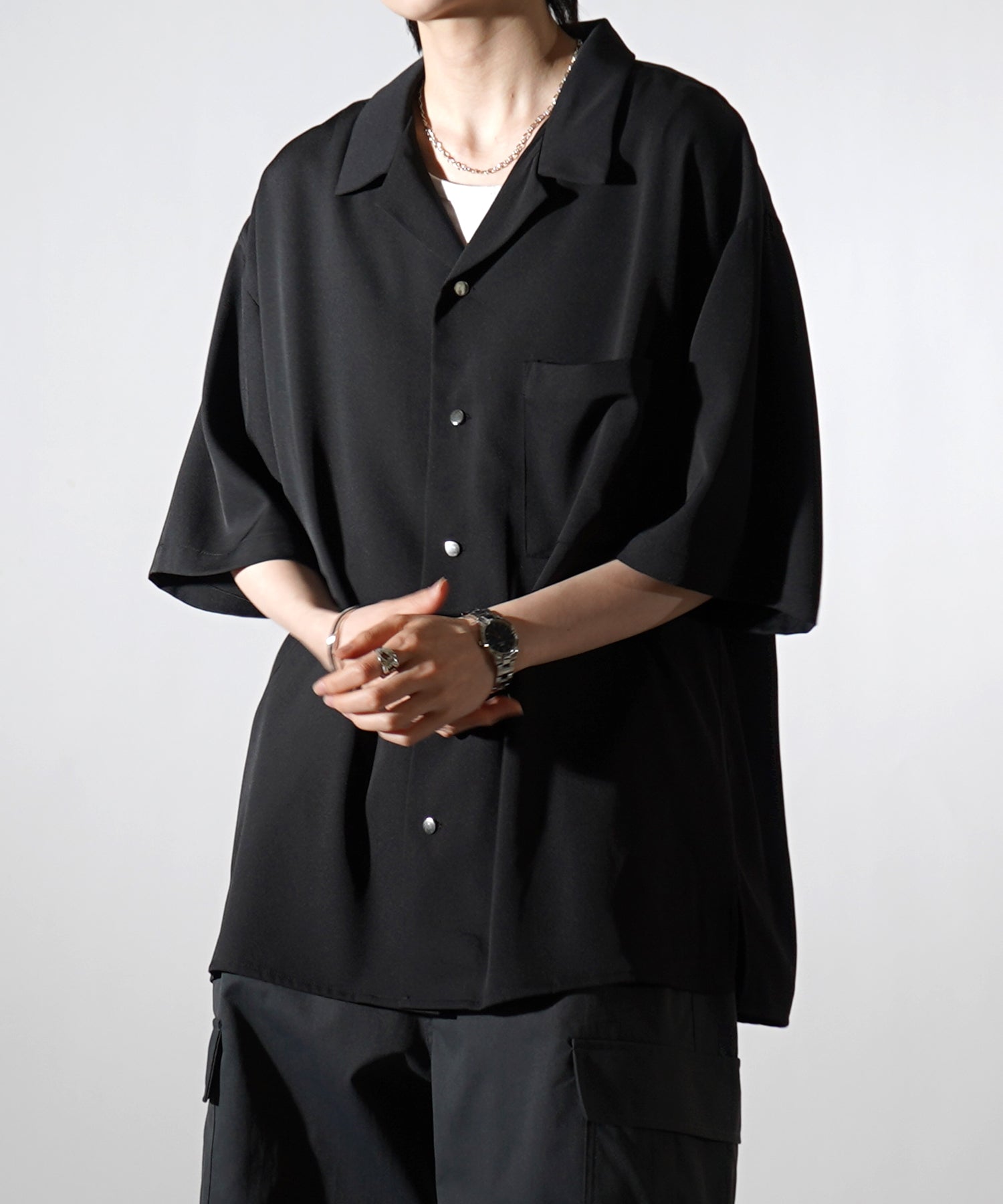 ビッグシルエット メタルボタン ドレープとろみ オープンカラー半袖シャツ