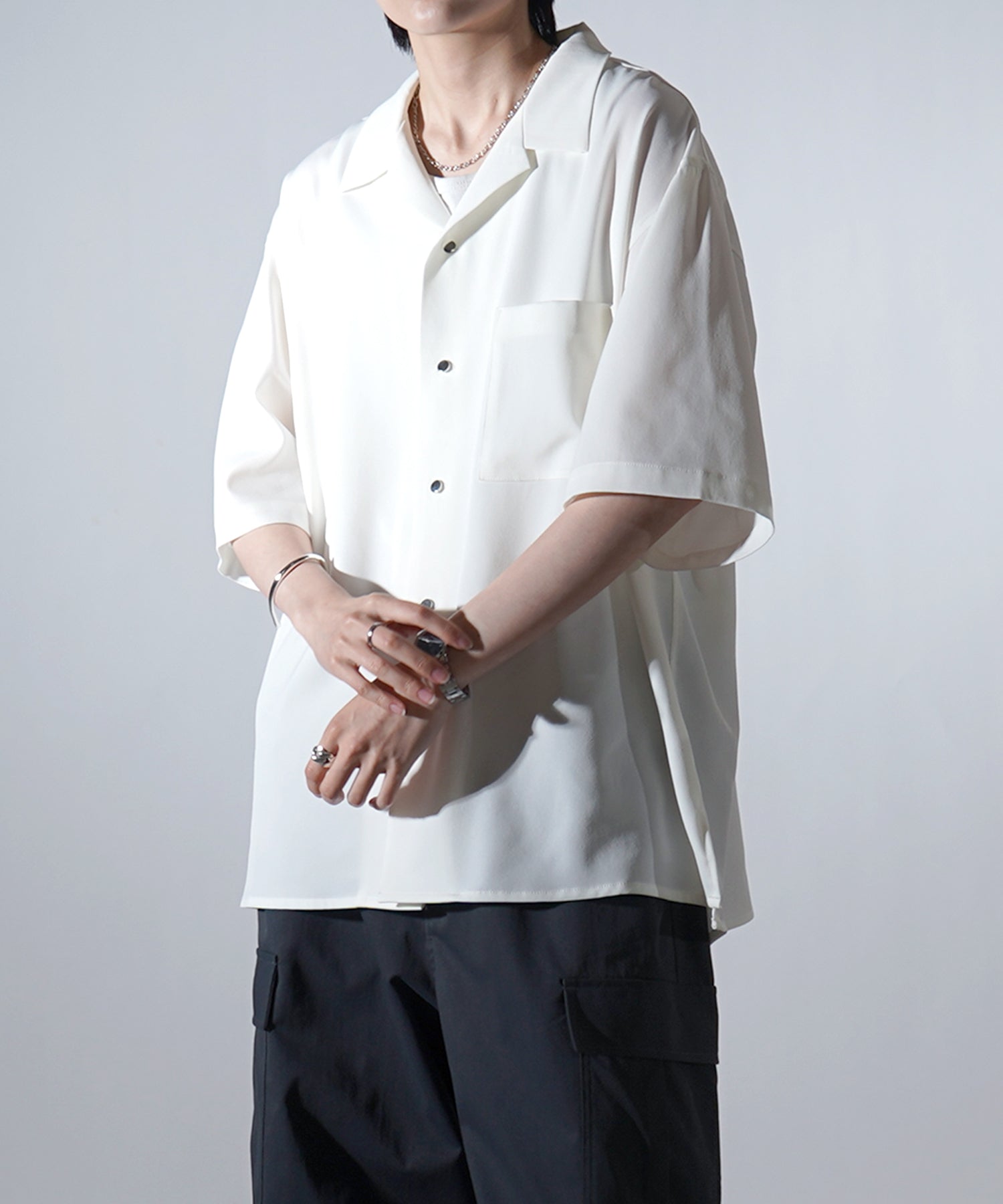 ビッグシルエット メタルボタン ドレープとろみ オープンカラー半袖シャツ