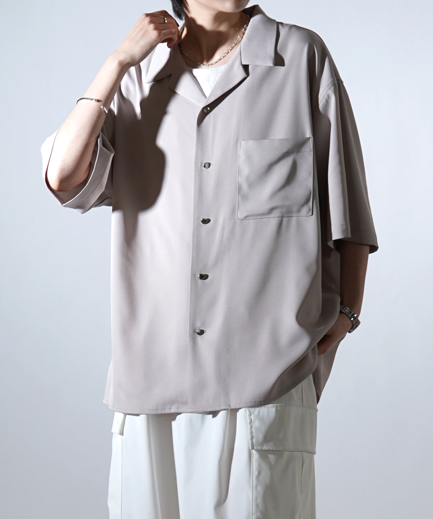 ビッグシルエット メタルボタン ドレープとろみ オープンカラー半袖シャツ