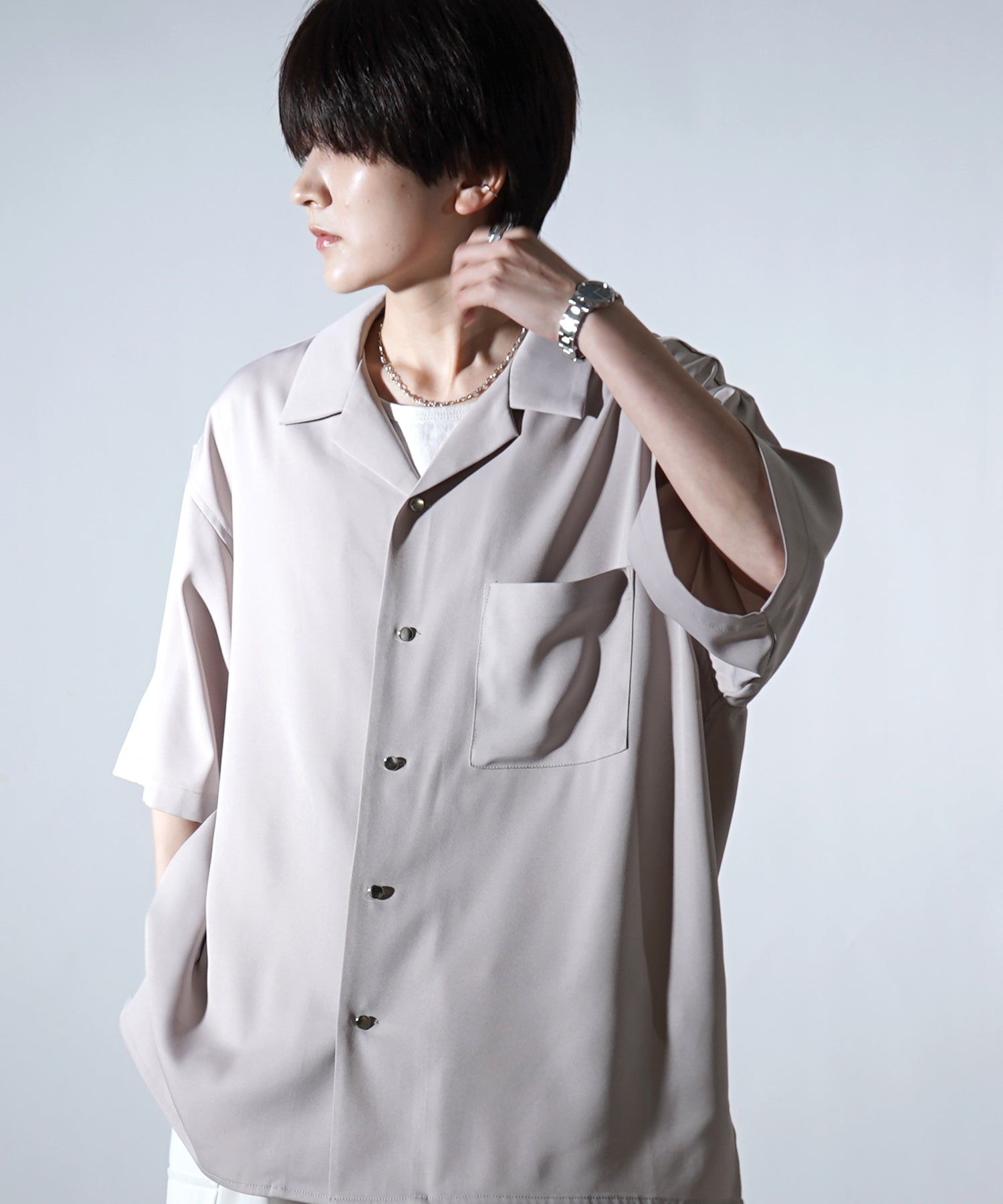 ビッグシルエット メタルボタン ドレープとろみ オープンカラー半袖シャツ