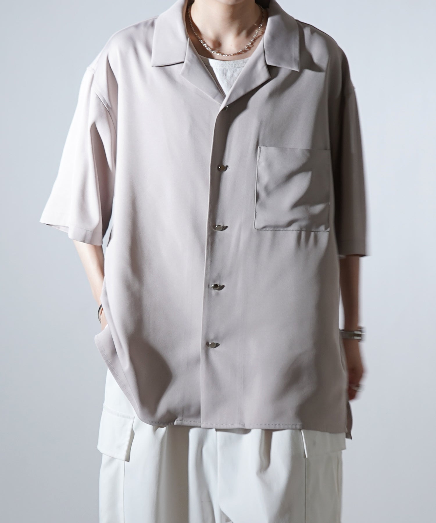 ビッグシルエット メタルボタン ドレープとろみ オープンカラー半袖シャツ