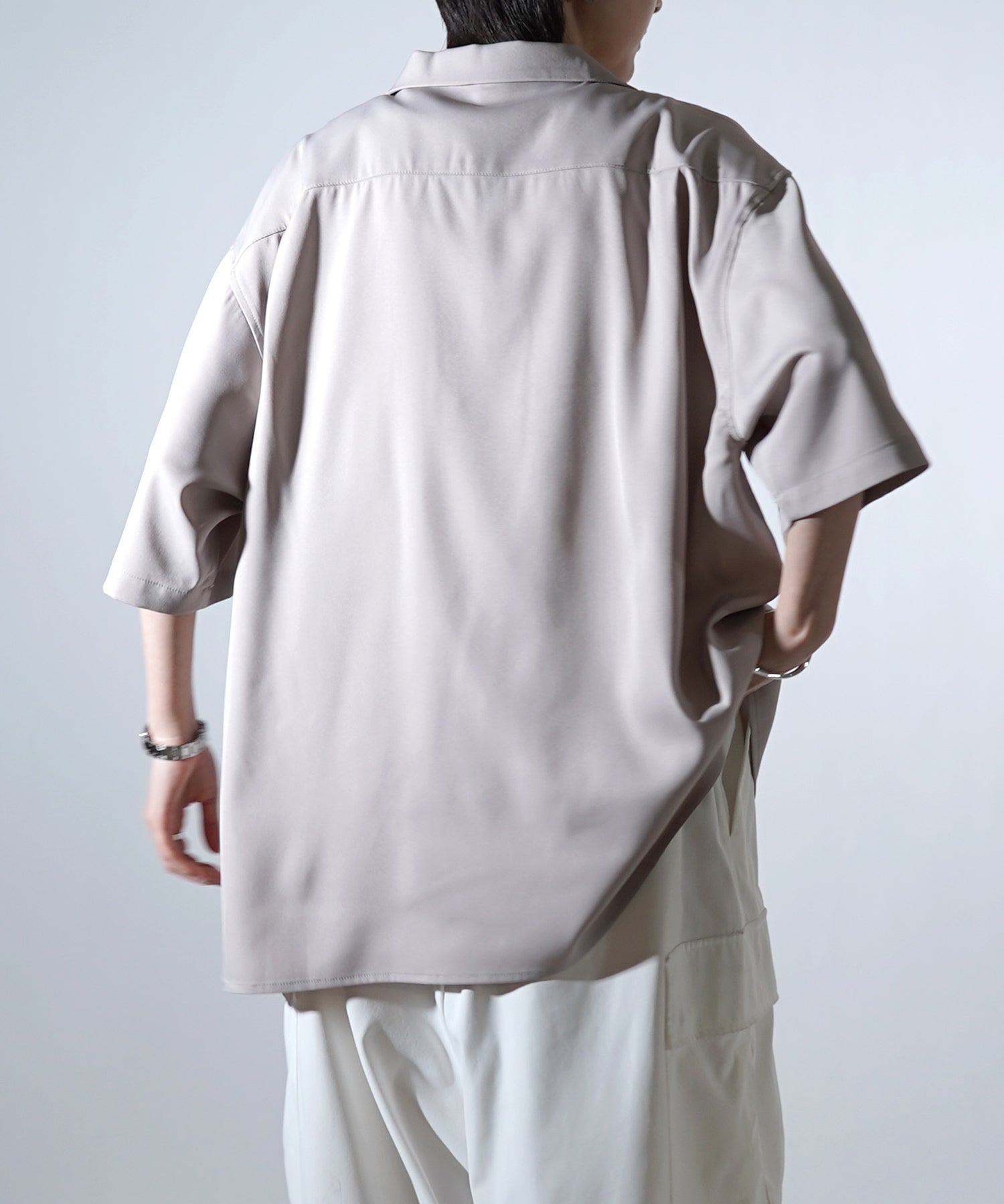 ビッグシルエット メタルボタン ドレープとろみ オープンカラー半袖シャツ
