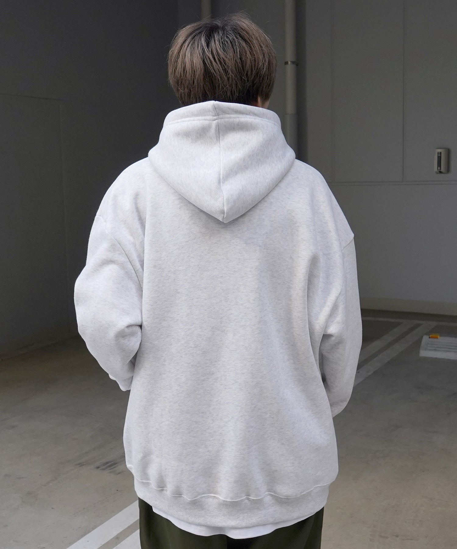 ヒゲオジサン刺繡A ワンポイント刺繍ロゴ ビッグシルエット 裏起毛プルオーバーパーカー