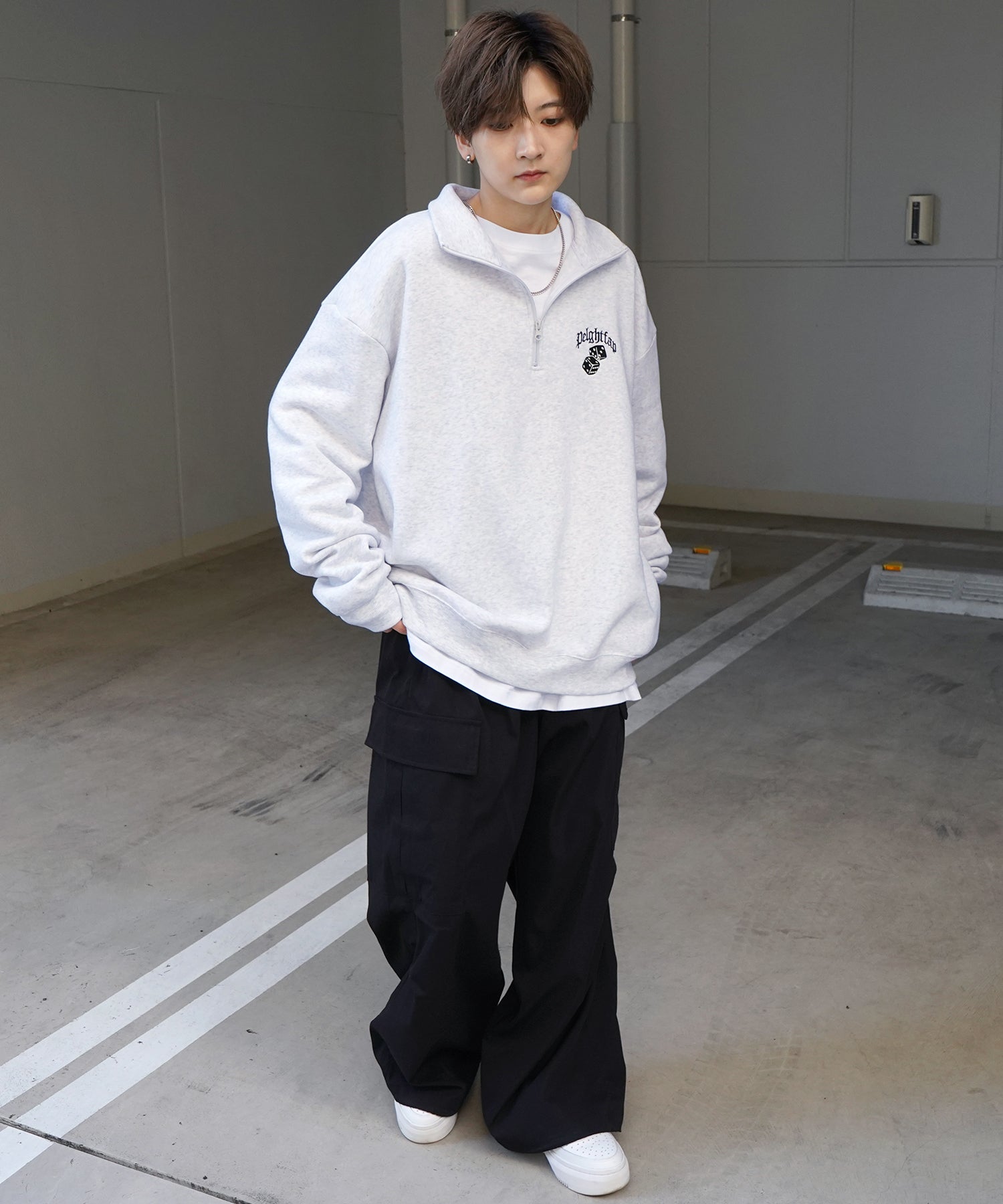 ビリヤード/ダイス ワンポイント刺繍ロゴ ビッグシルエット 裏起毛プルオーバーハーフジップスウェット