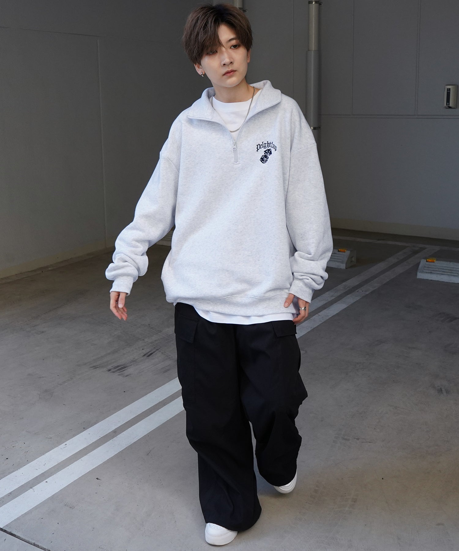 ビリヤード/ダイス ワンポイント刺繍ロゴ ビッグシルエット 裏起毛プルオーバーハーフジップスウェット