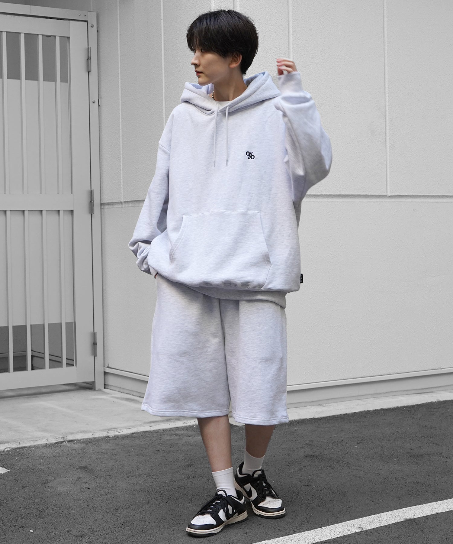 【96thes】韓国ストリート ワンポイントロゴ刺繍 スウェット ハーフパンツ ユニセックス 25SS