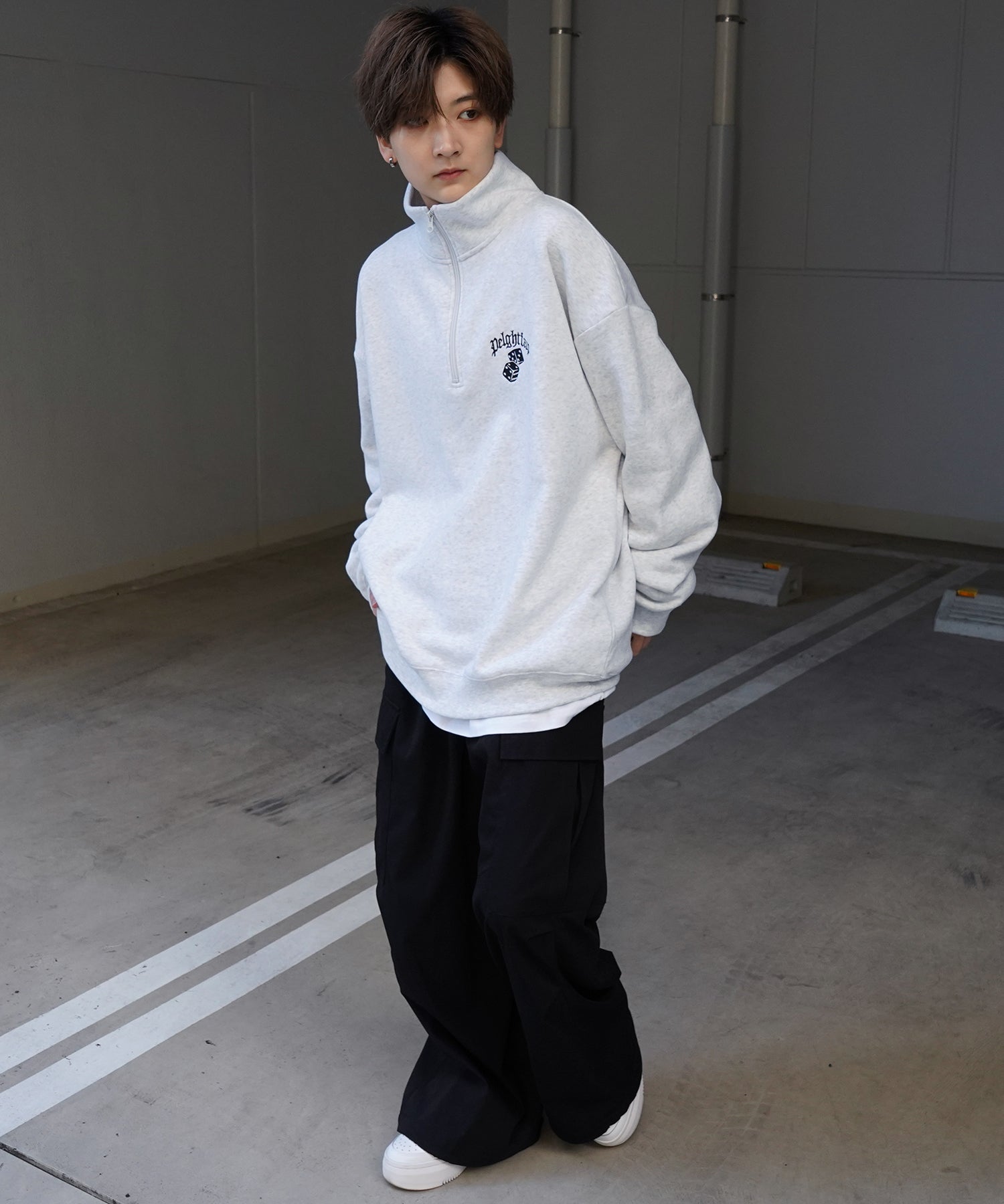 ビリヤード/ダイス ワンポイント刺繍ロゴ ビッグシルエット 裏起毛プルオーバーハーフジップスウェット