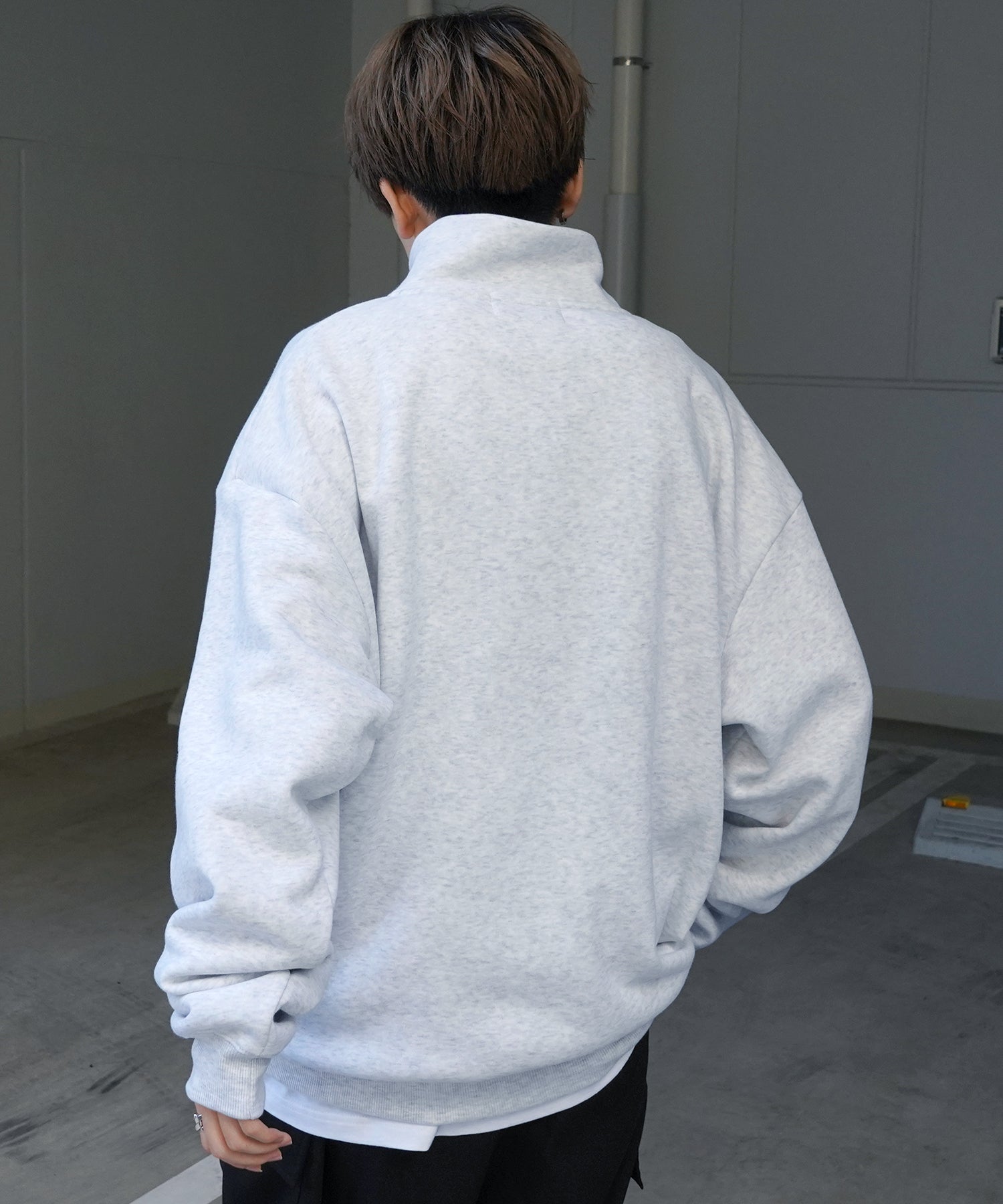 ビリヤード/ダイス ワンポイント刺繍ロゴ ビッグシルエット 裏起毛プルオーバーハーフジップスウェット