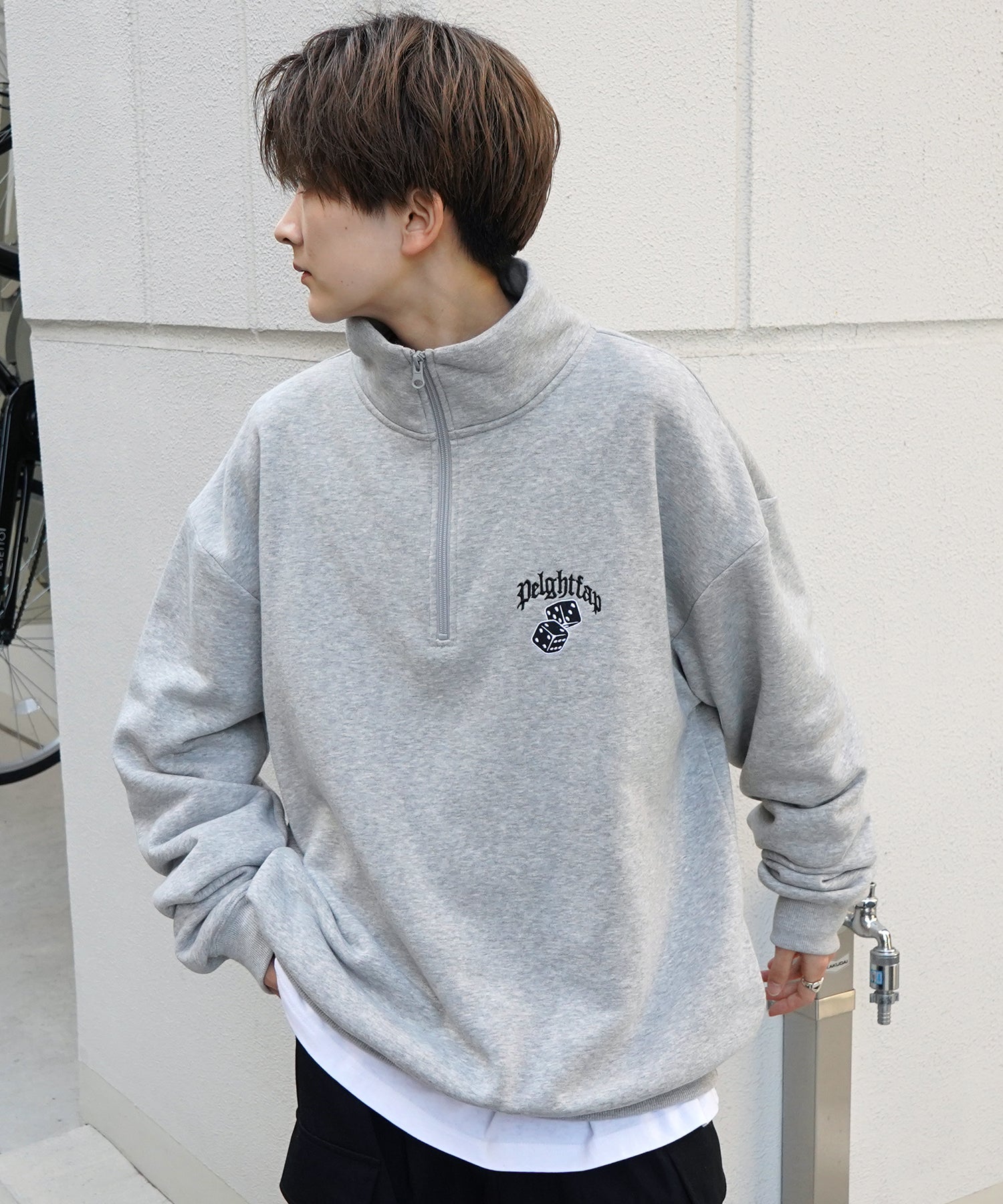 ビリヤード/ダイス ワンポイント刺繍ロゴ ビッグシルエット 裏起毛プルオーバーハーフジップスウェット