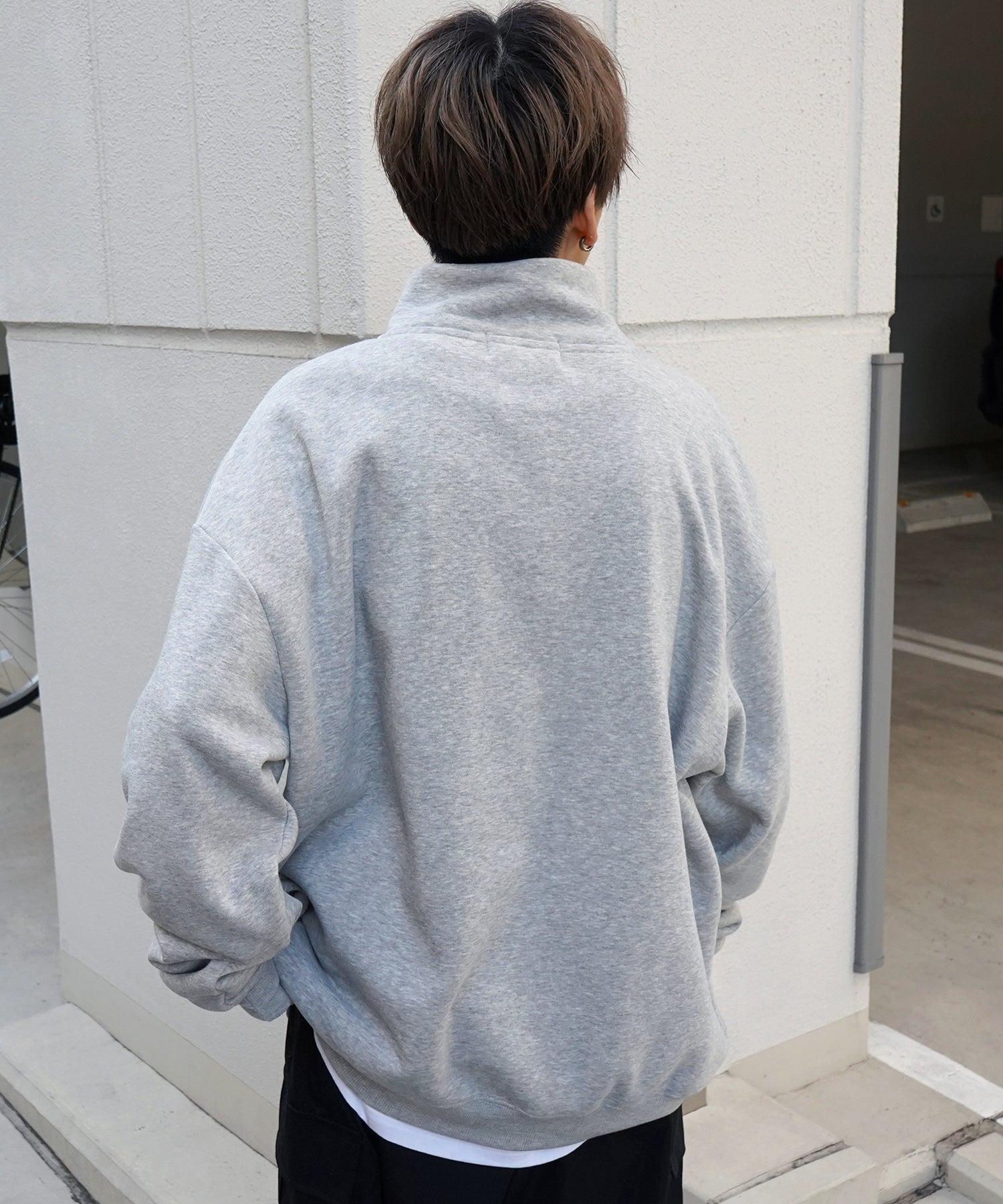 ビリヤード/ダイス ワンポイント刺繍ロゴ ビッグシルエット 裏起毛プルオーバーハーフジップスウェット