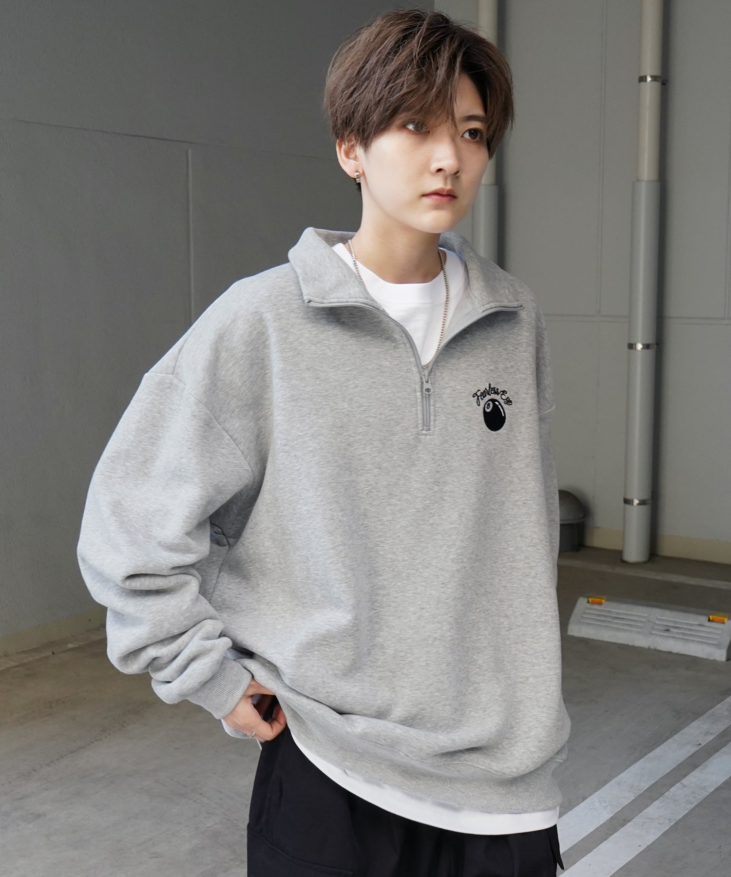 ビリヤード/ダイス ワンポイント刺繍ロゴ ビッグシルエット 裏起毛プルオーバーハーフジップスウェット