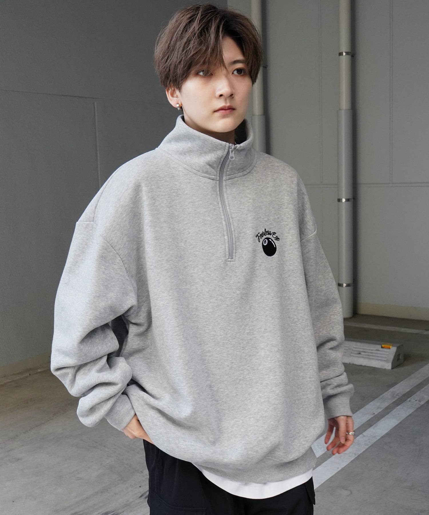 ビリヤード/ダイス ワンポイント刺繍ロゴ ビッグシルエット 裏起毛プルオーバーハーフジップスウェット