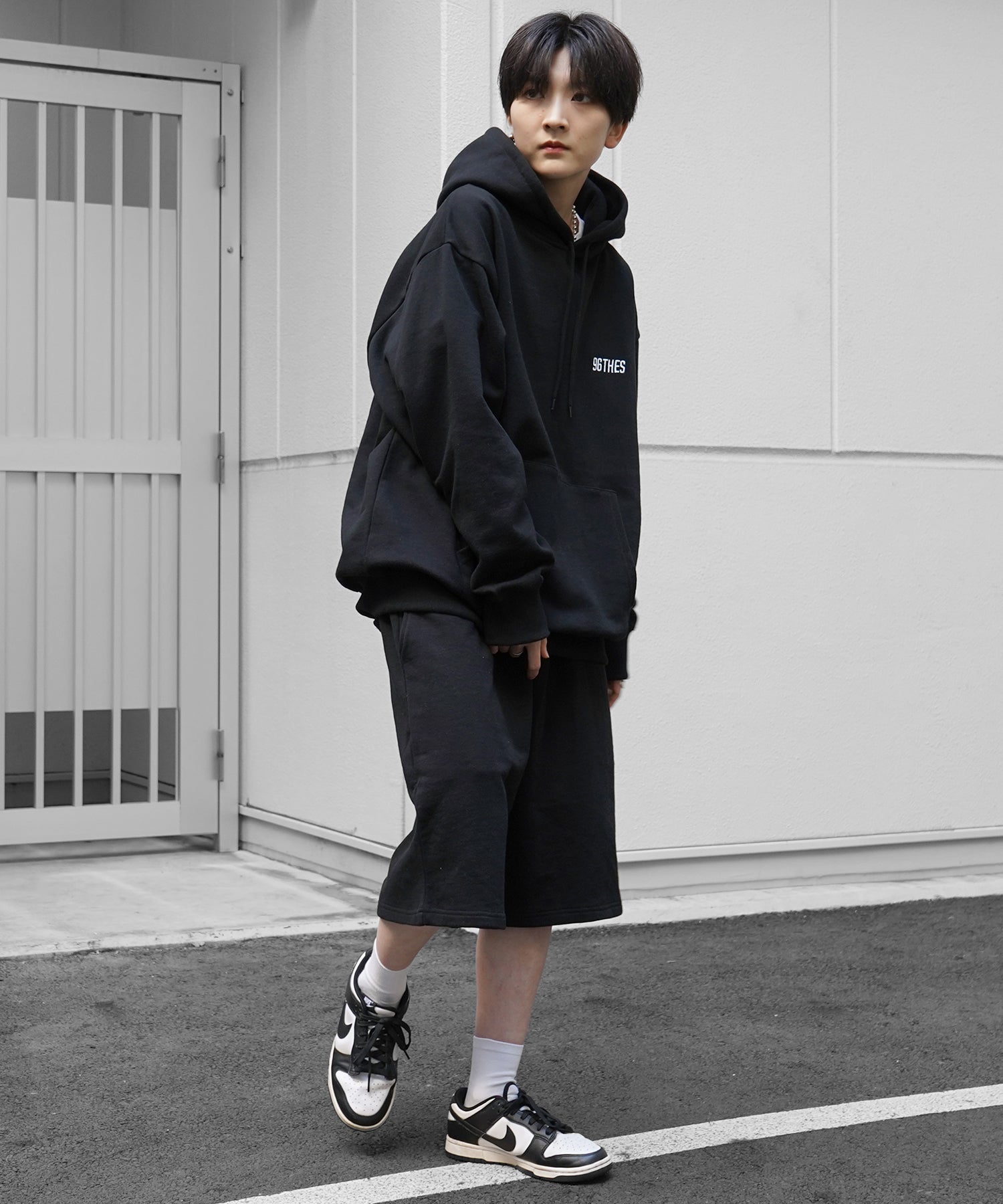 【96thes】韓国ストリート ワンポイントロゴ刺繍 スウェット ハーフパンツ ユニセックス 25SS