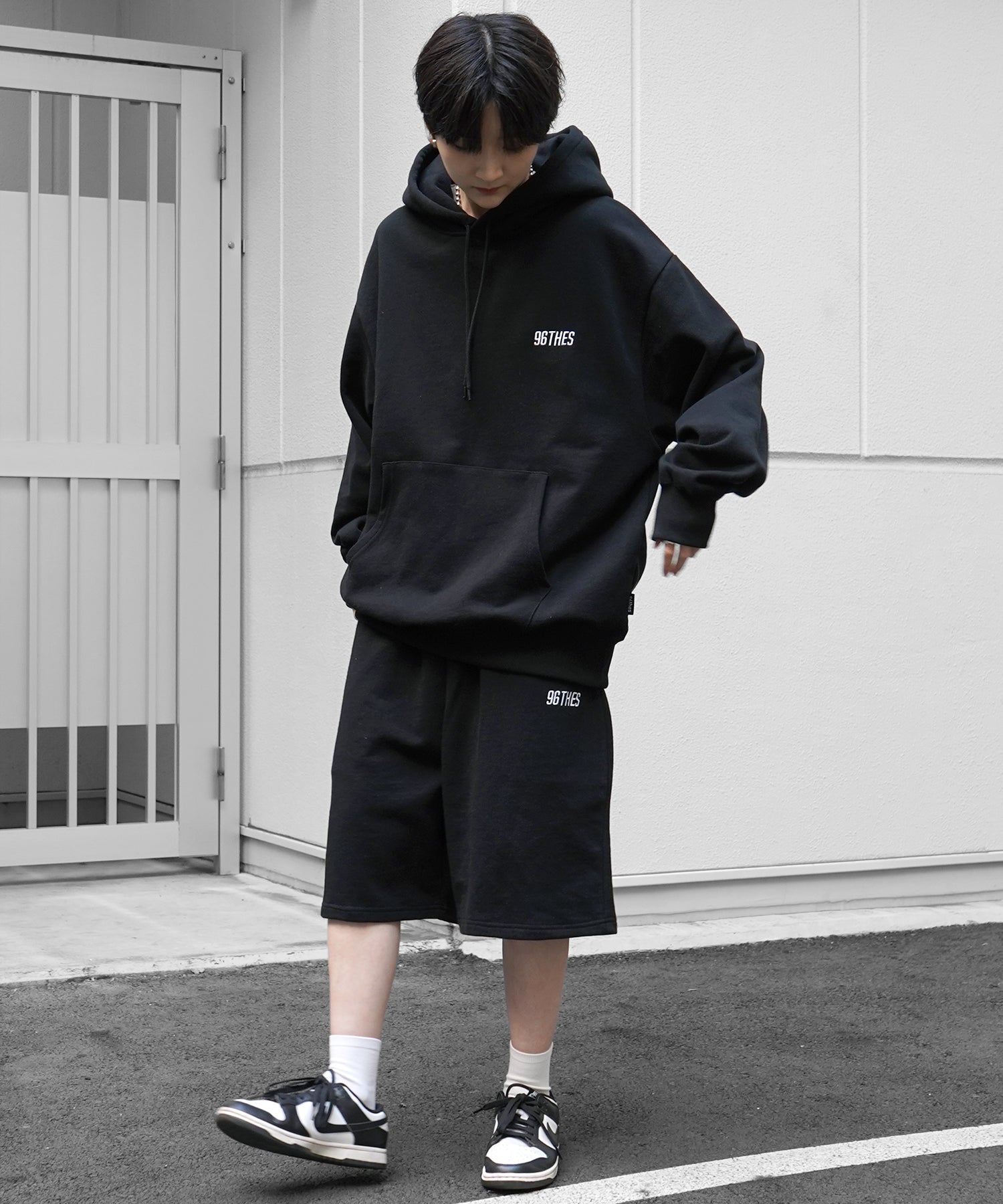 【96thes】韓国ストリート ワンポイントロゴ刺繍 スウェット ハーフパンツ ユニセックス 25SS