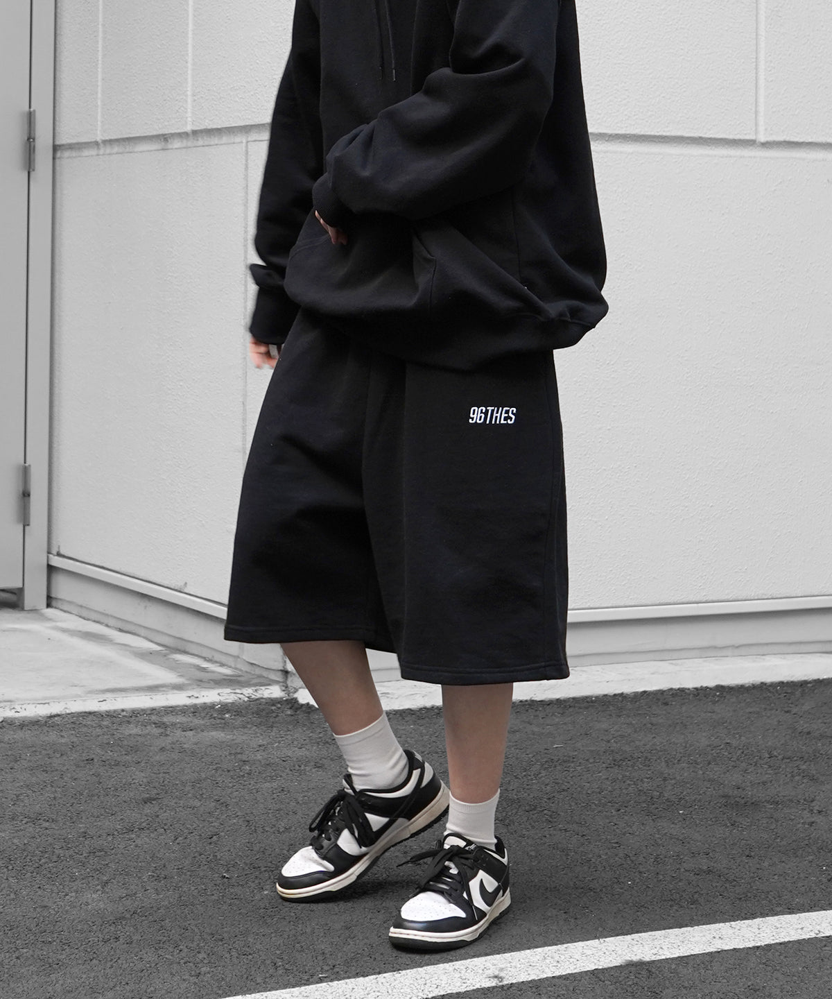 【96thes】韓国ストリート ワンポイントロゴ刺繍 スウェット ハーフパンツ ユニセックス 25SS