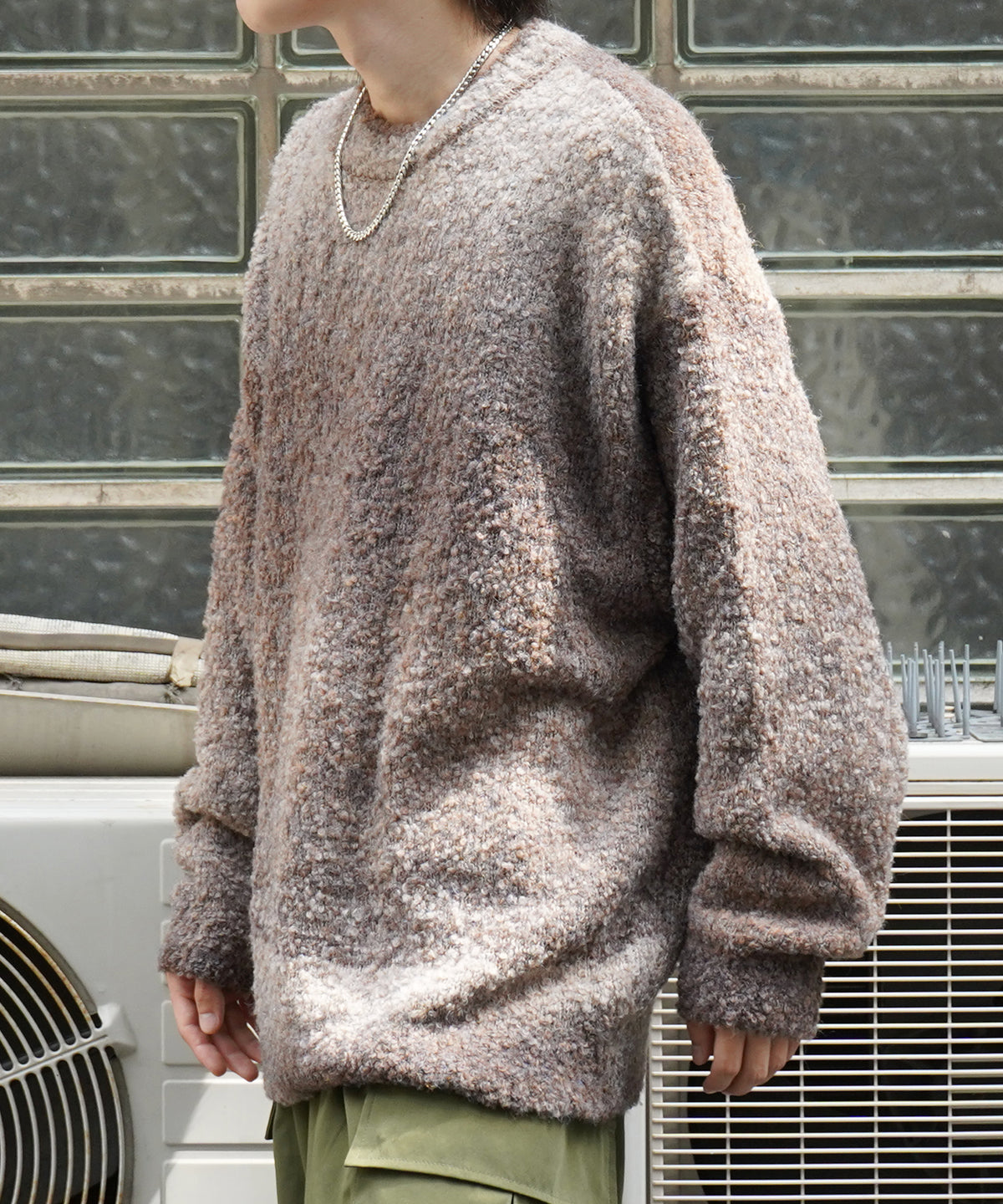 レトロライク ビッグシルエット グラデーションブークレ ボリューム プルオーバーニット