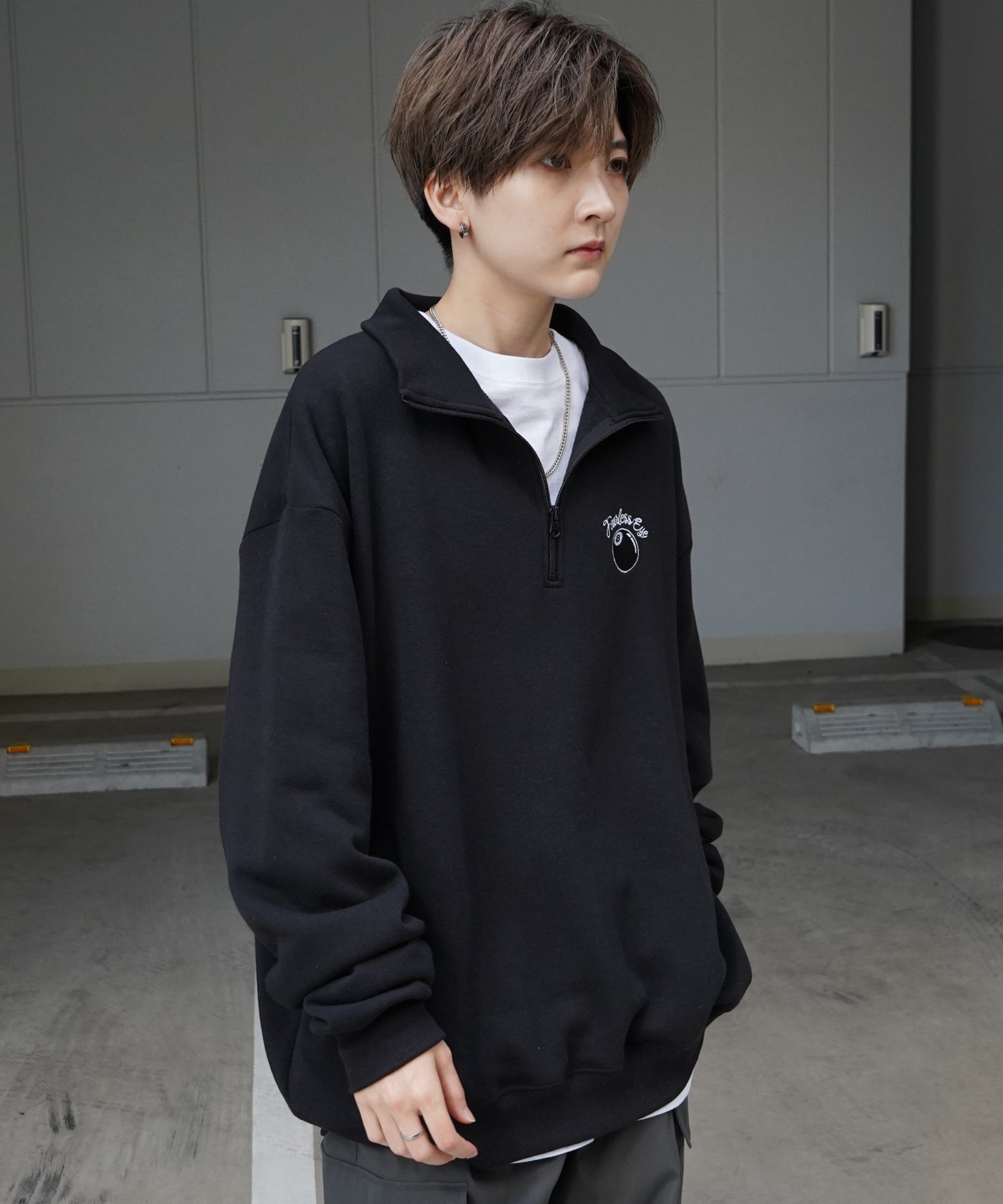 ビリヤード/ダイス ワンポイント刺繍ロゴ ビッグシルエット 裏起毛プルオーバーハーフジップスウェット