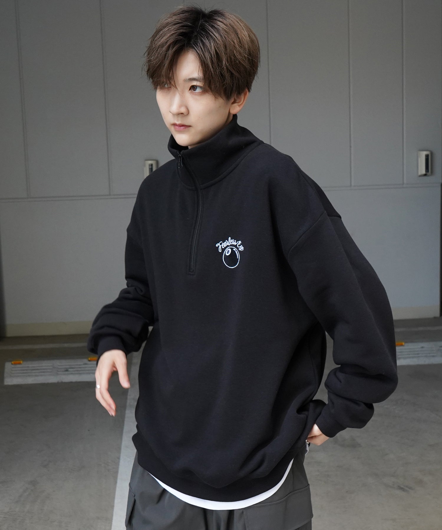 ビリヤード/ダイス ワンポイント刺繍ロゴ ビッグシルエット 裏起毛プルオーバーハーフジップスウェット