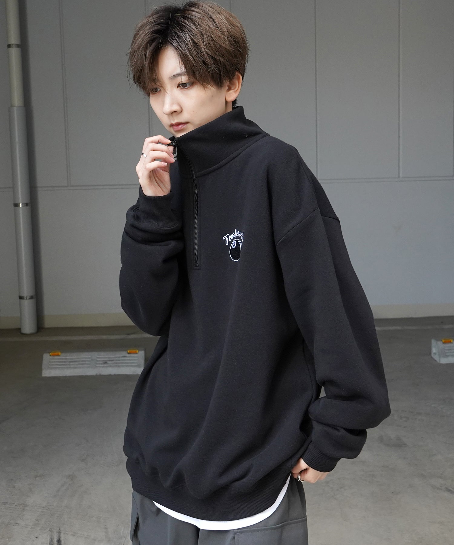 ビリヤード/ダイス ワンポイント刺繍ロゴ ビッグシルエット 裏起毛プルオーバーハーフジップスウェット