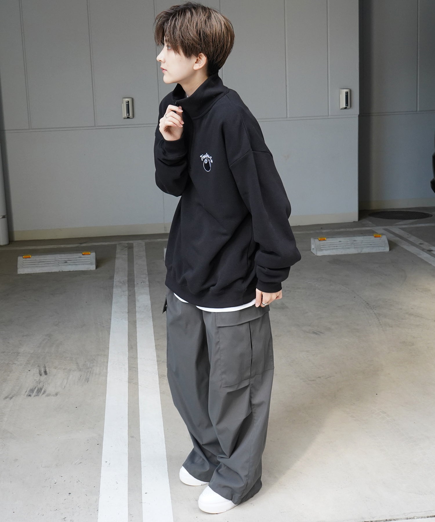 ビリヤード/ダイス ワンポイント刺繍ロゴ ビッグシルエット 裏起毛プルオーバーハーフジップスウェット