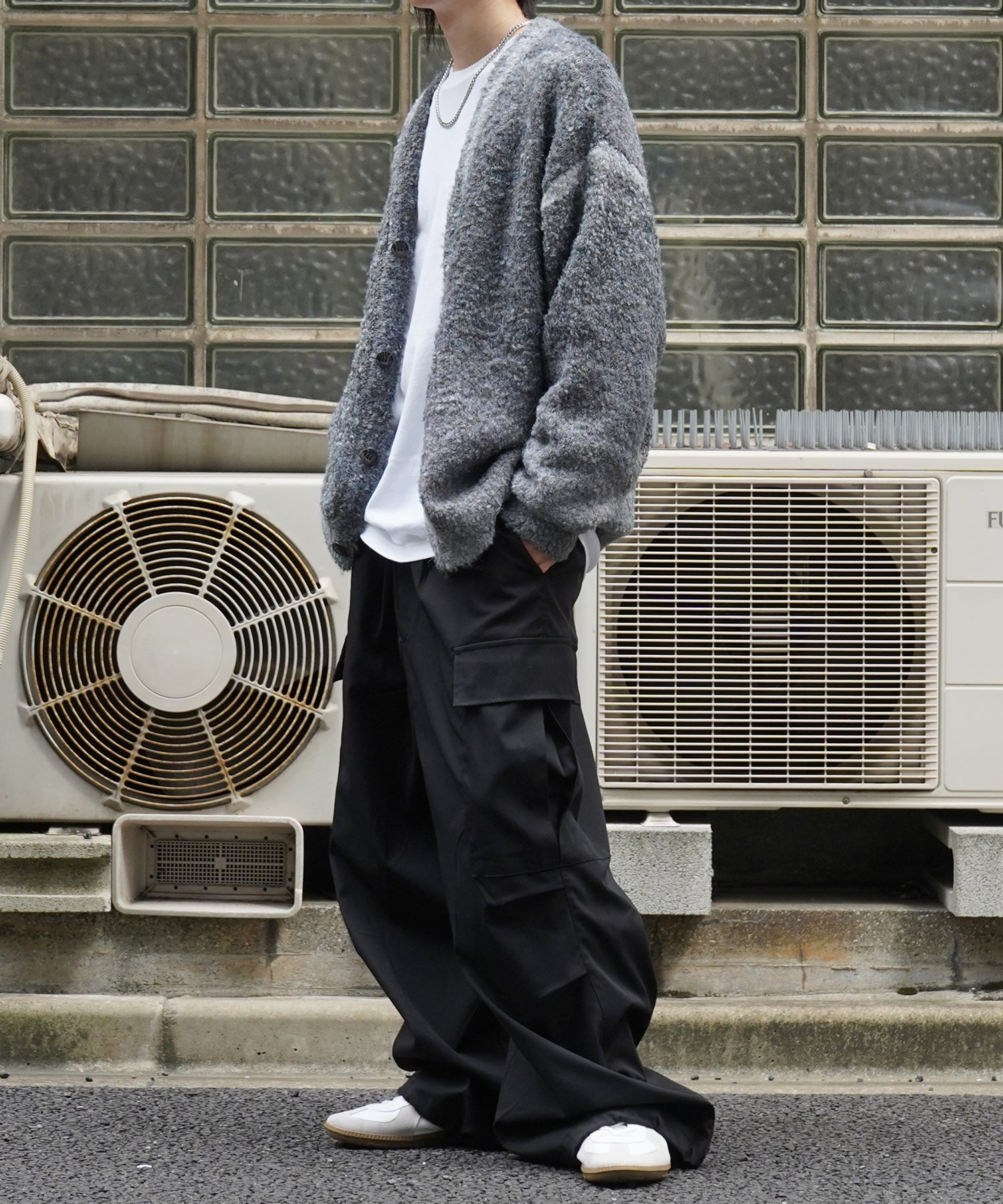 レトロライク ビッグシルエット グラデーションブークレ ボリューム ニットカーディガン