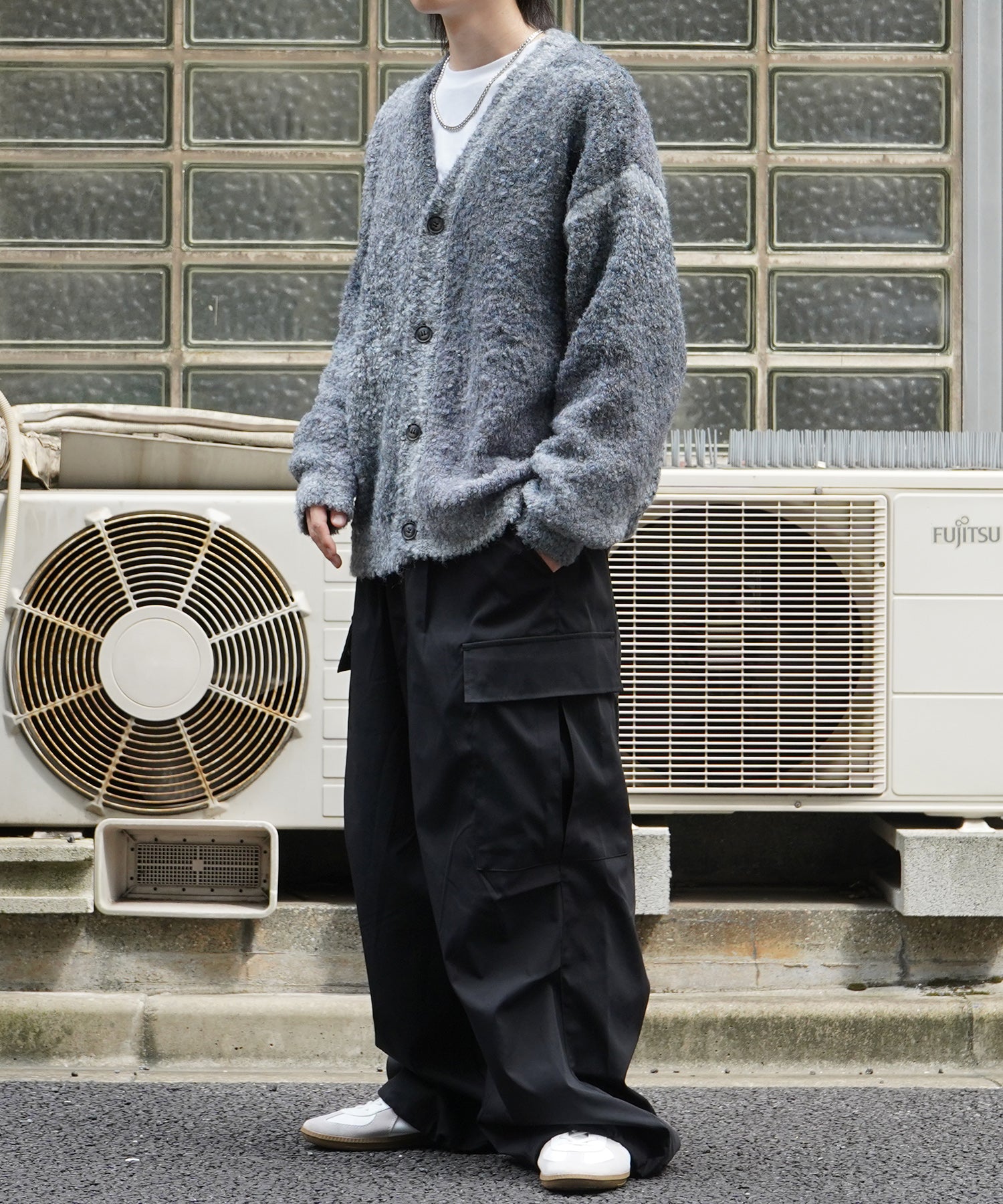 レトロライク ビッグシルエット グラデーションブークレ ボリューム ニットカーディガン