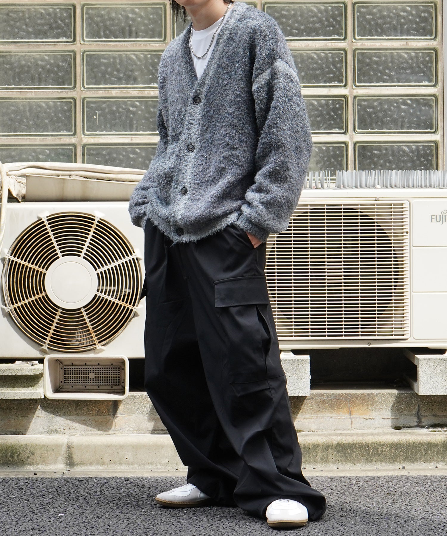 レトロライク ビッグシルエット グラデーションブークレ ボリューム ニットカーディガン