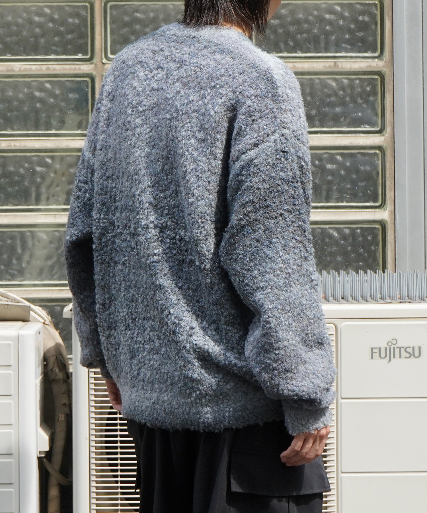 レトロライク ビッグシルエット グラデーションブークレ ボリューム ニットカーディガン