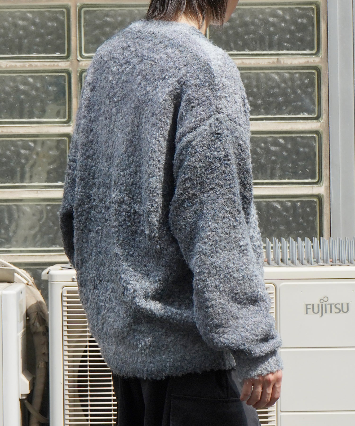 レトロライク ビッグシルエット グラデーションブークレ ボリューム ニットカーディガン