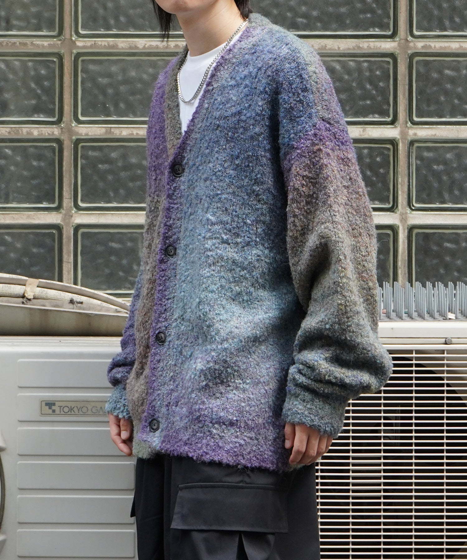 レトロライク ビッグシルエット グラデーションブークレ ボリューム ニットカーディガン