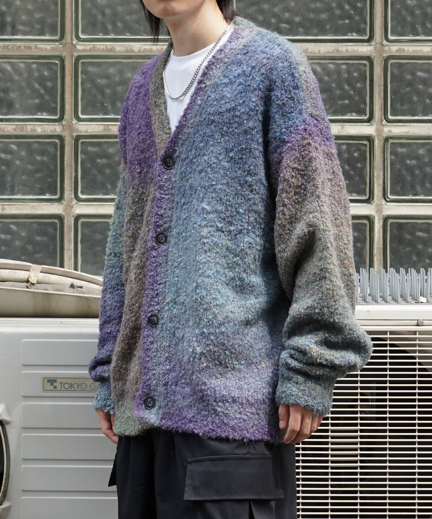 レトロライク ビッグシルエット グラデーションブークレ ボリューム ニットカーディガン