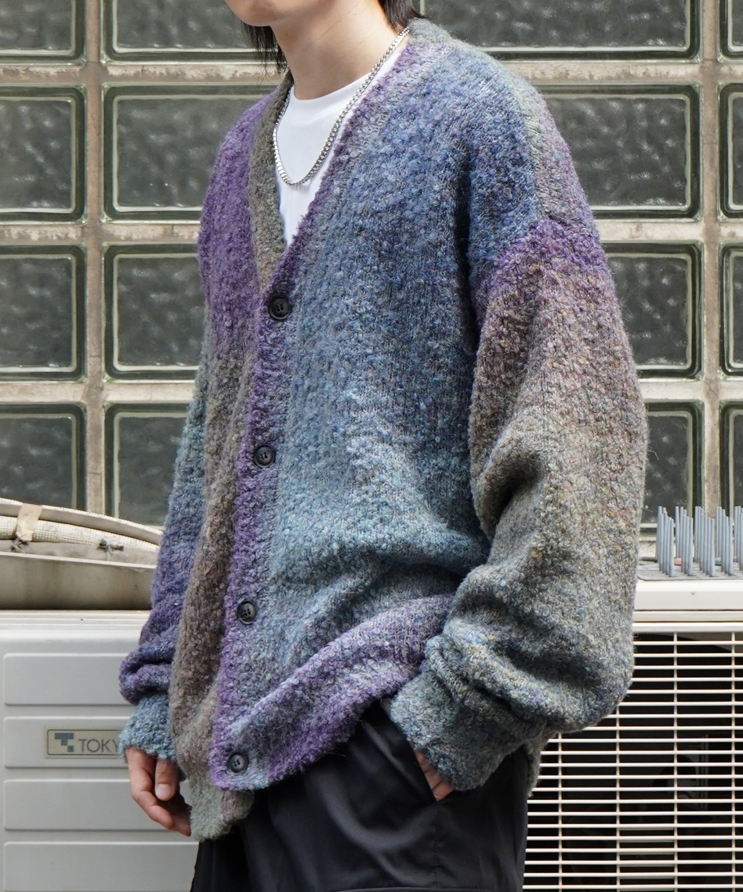 レトロライク ビッグシルエット グラデーションブークレ ボリューム ニットカーディガン