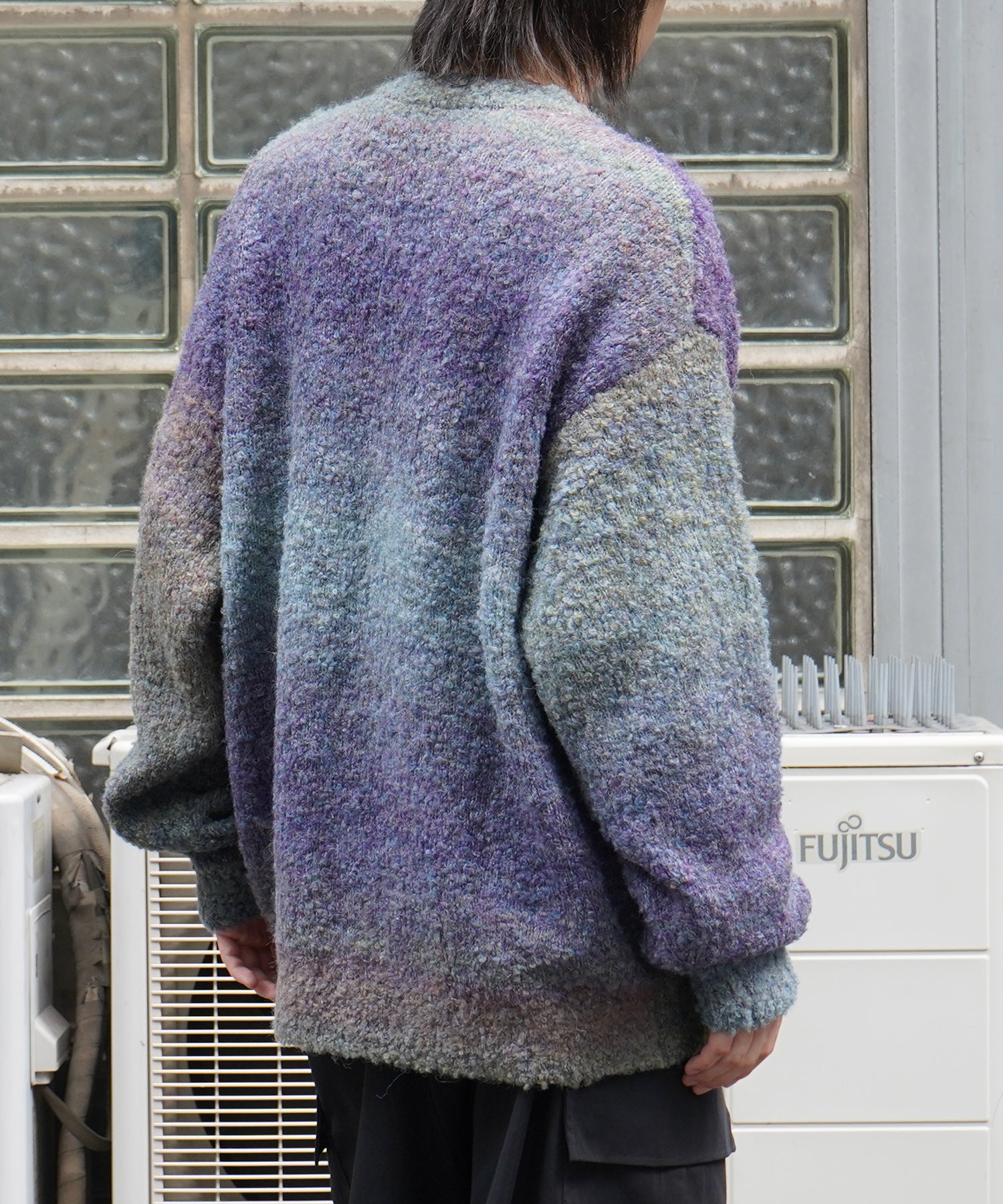 レトロライク ビッグシルエット グラデーションブークレ ボリューム ニットカーディガン