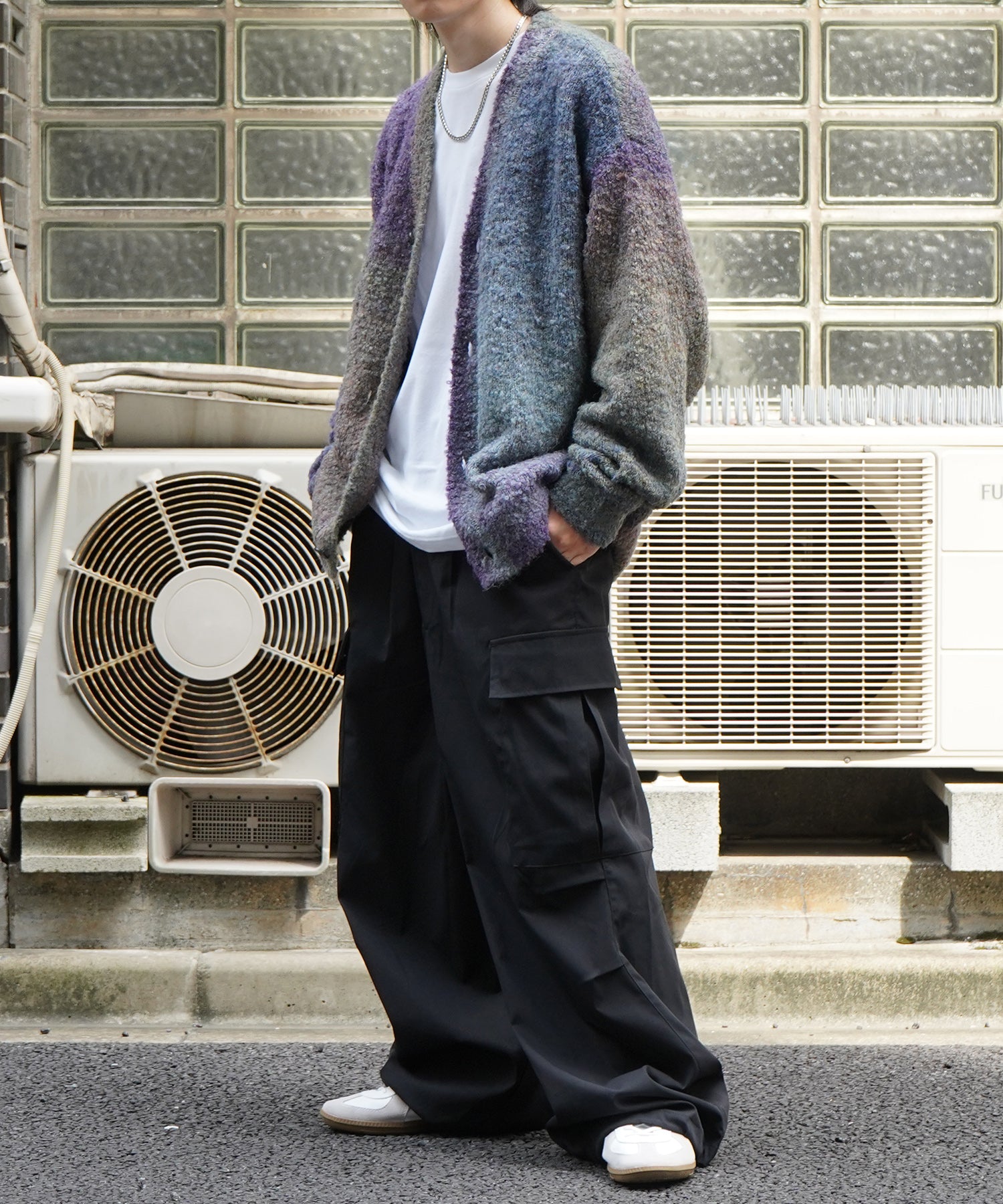 レトロライク ビッグシルエット グラデーションブークレ ボリューム ニットカーディガン