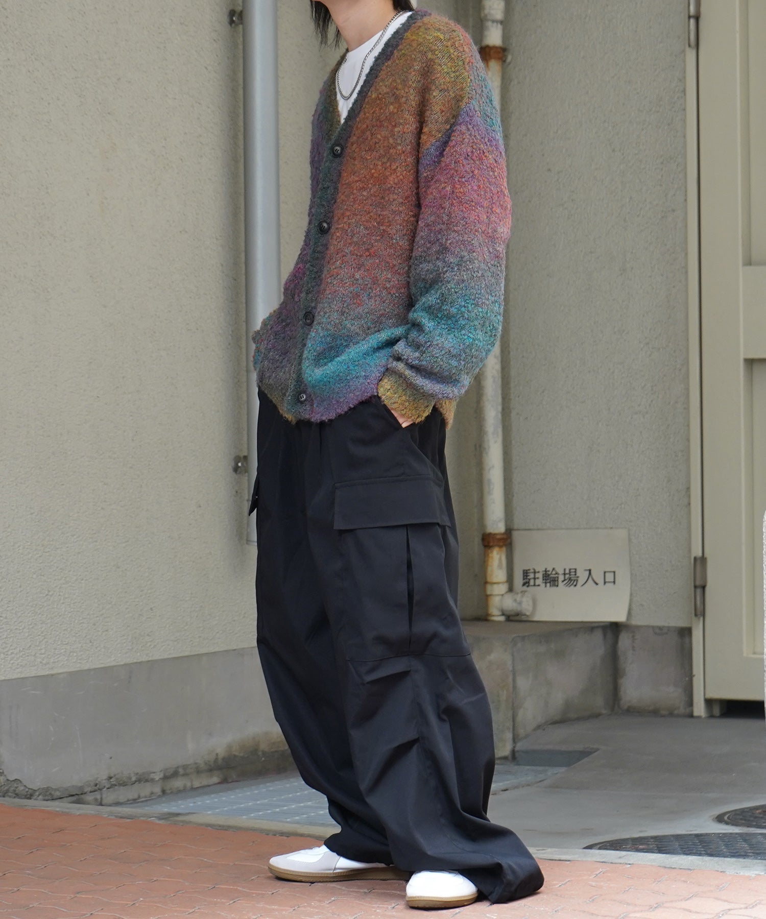 レトロライク ビッグシルエット グラデーションブークレ ボリューム ニットカーディガン