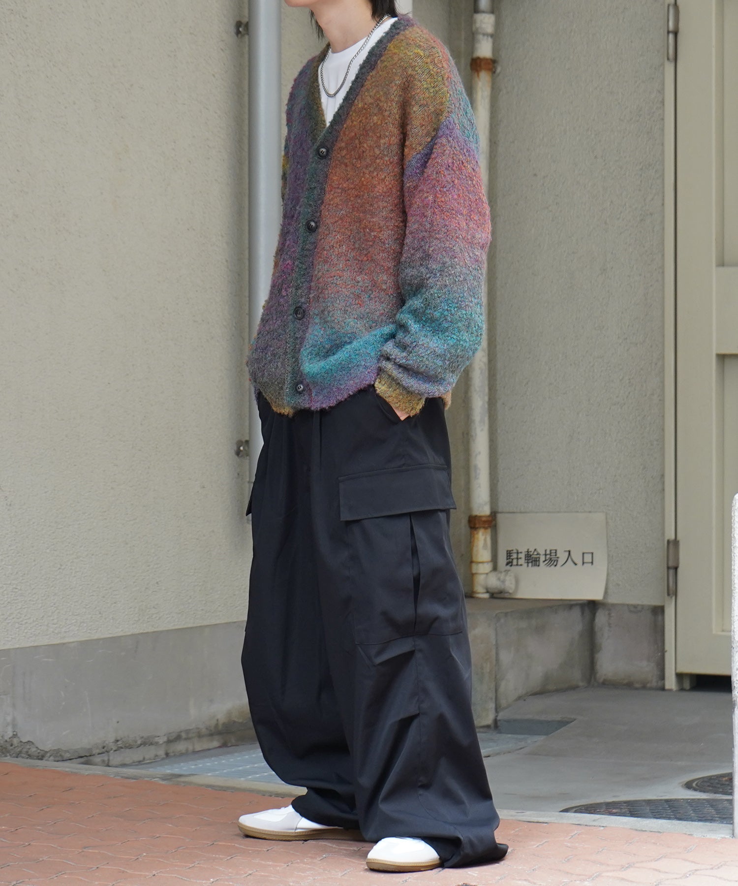 レトロライク ビッグシルエット グラデーションブークレ ボリューム ニットカーディガン