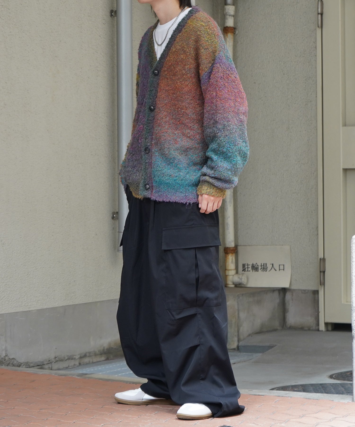 レトロライク ビッグシルエット グラデーションブークレ ボリューム ニットカーディガン