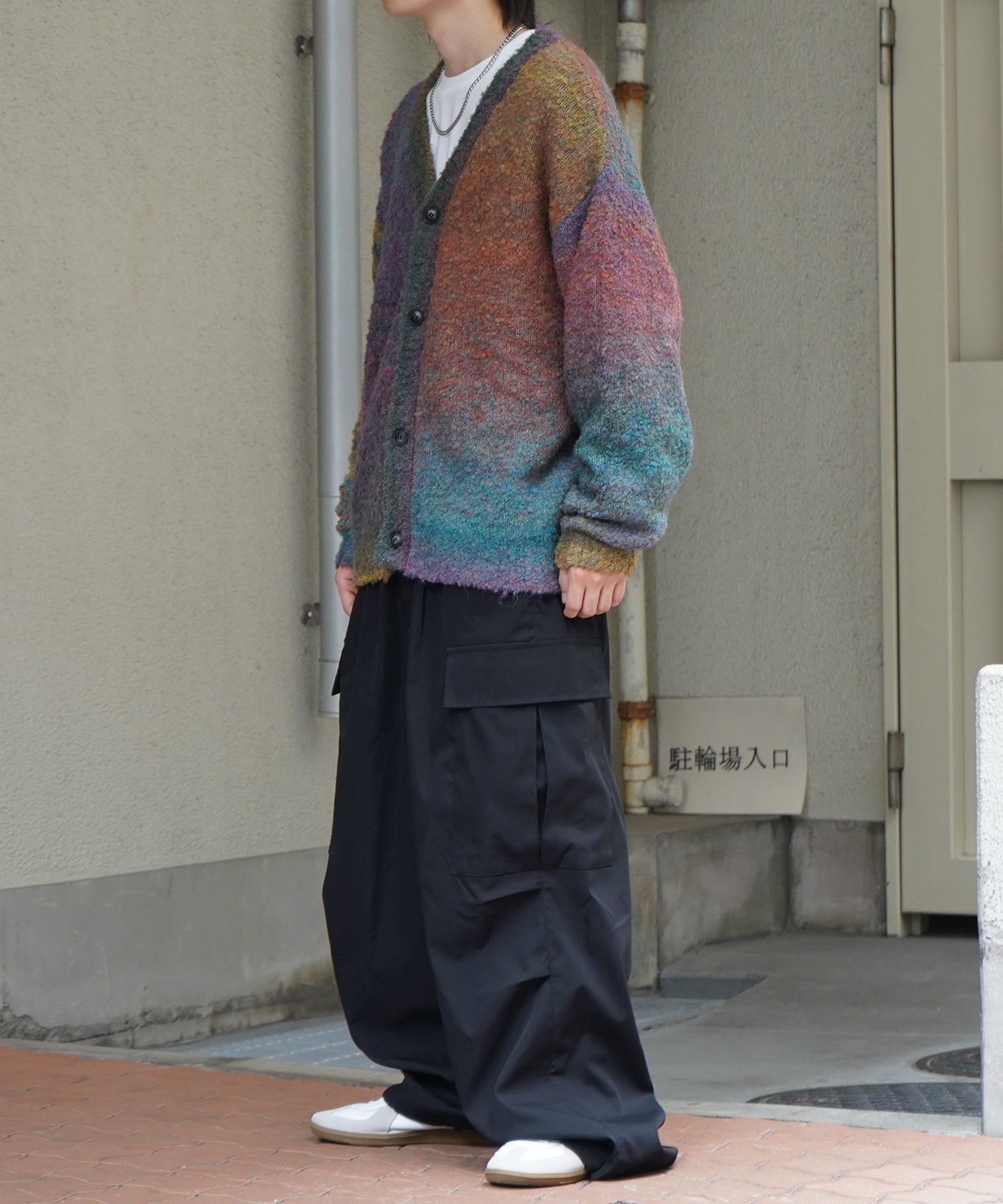 レトロライク ビッグシルエット グラデーションブークレ ボリューム ニットカーディガン