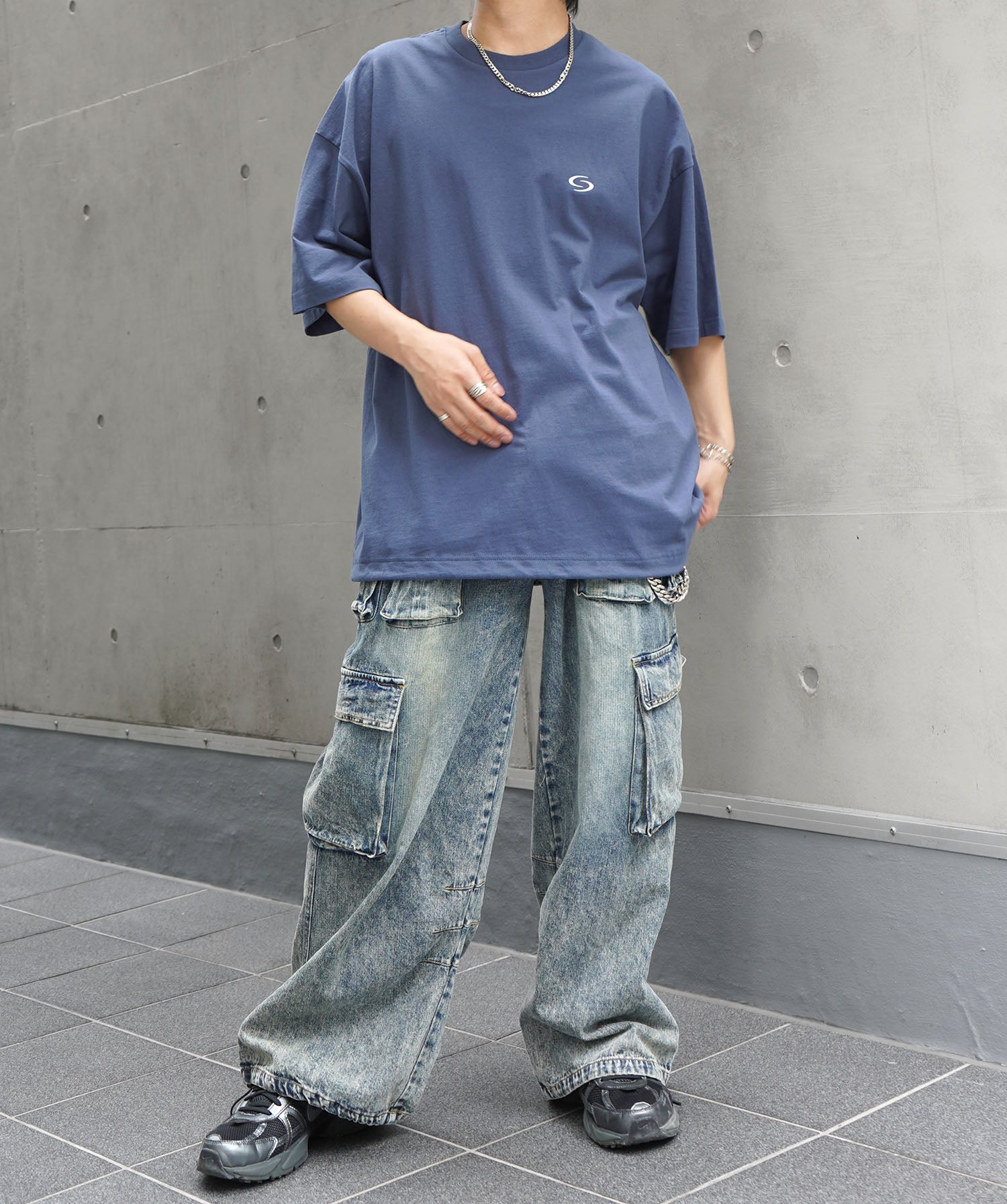 25SS ビッグシルエット ワンポイント刺繍 裾ドローコード Tシャツ