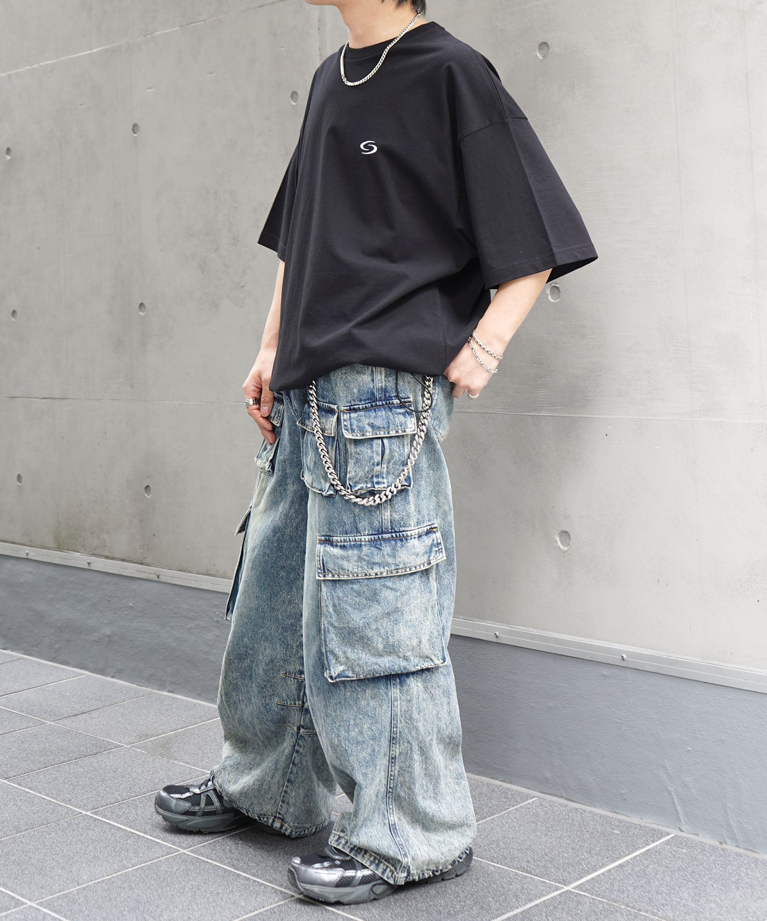 25SS ビッグシルエット ワンポイント刺繍 裾ドローコード Tシャツ