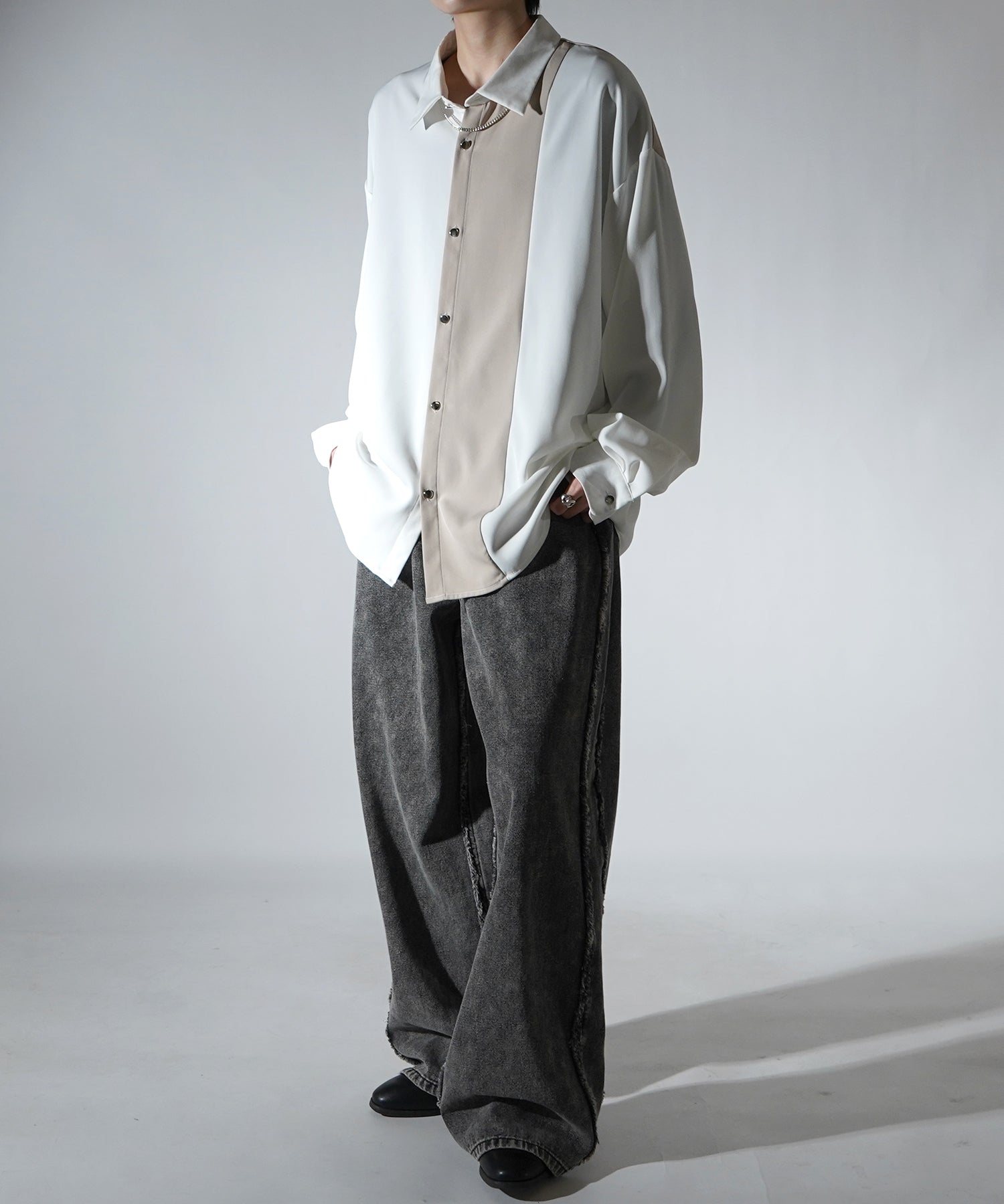アシンメトリーキリカエ ドレープとろみ ビッグシルエット長袖シャツ