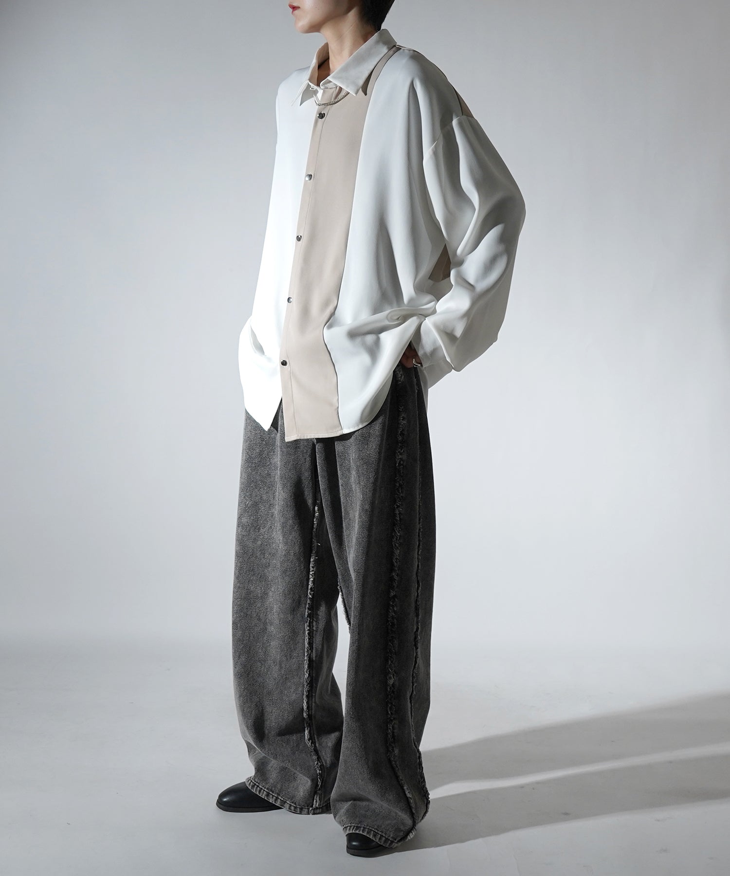 アシンメトリーキリカエ ドレープとろみ ビッグシルエット長袖シャツ