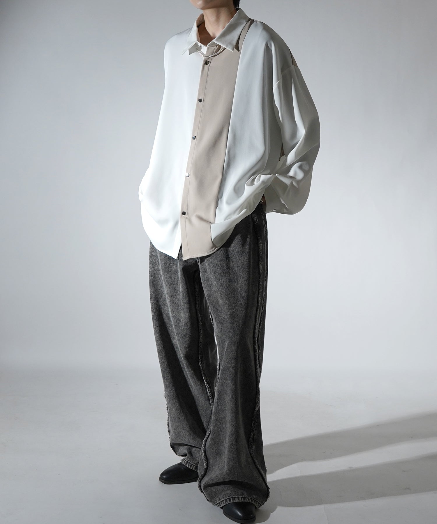 アシンメトリーキリカエ ドレープとろみ ビッグシルエット長袖シャツ