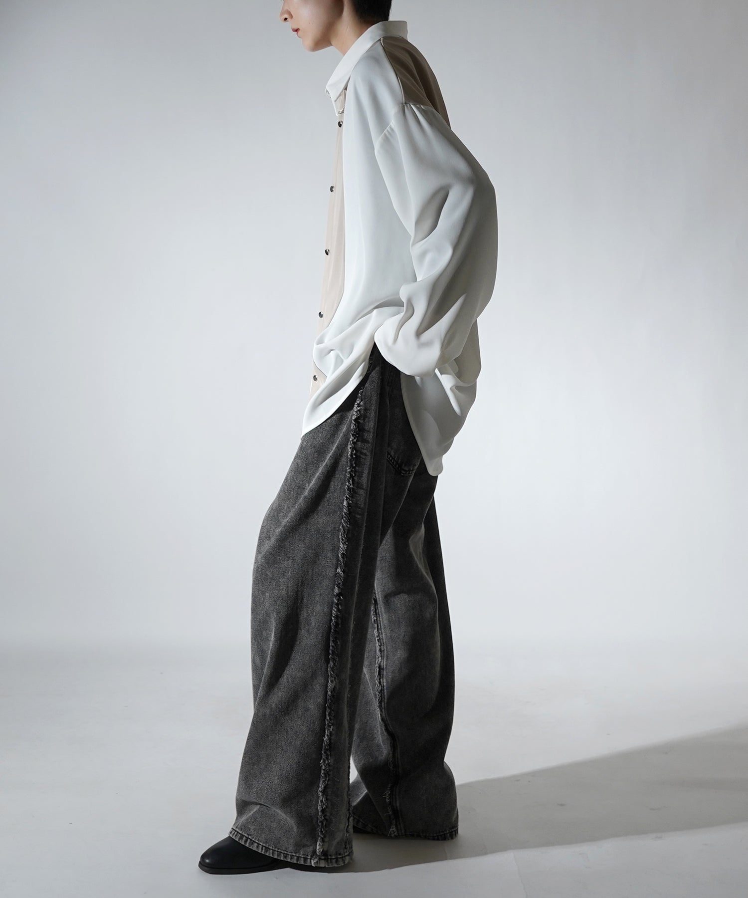 アシンメトリーキリカエ ドレープとろみ ビッグシルエット長袖シャツ