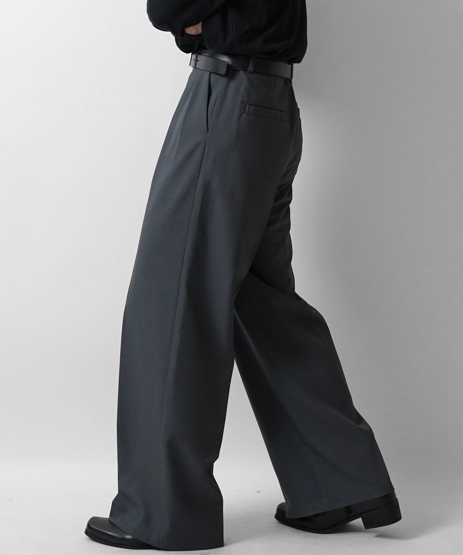 25SS ツイル タック ワイドストレートスラックスパンツ