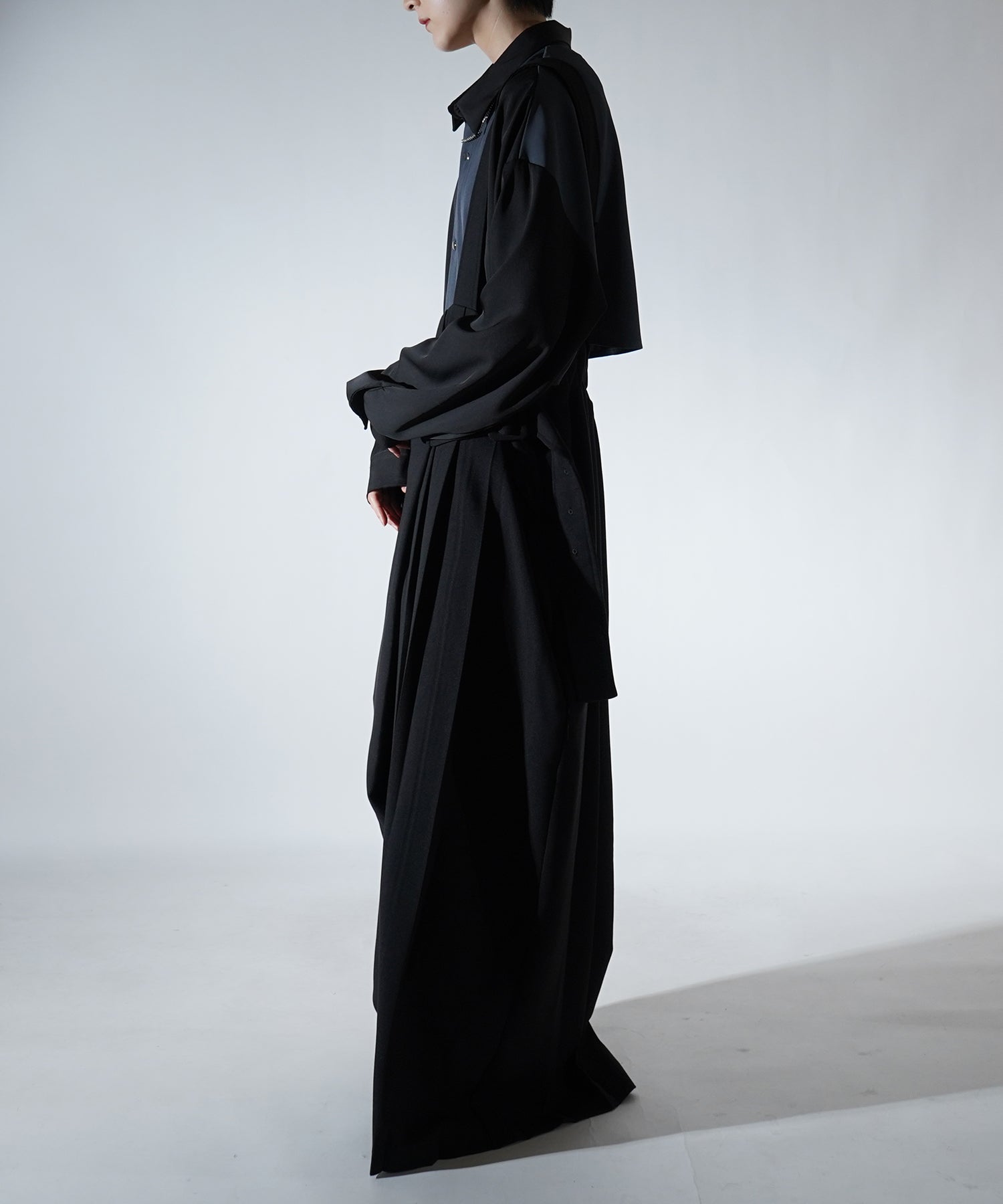 アシンメトリーキリカエ ドレープとろみ ビッグシルエット長袖シャツ